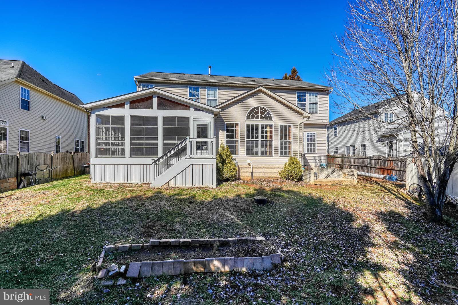 GREEN MEADOWS - Residential