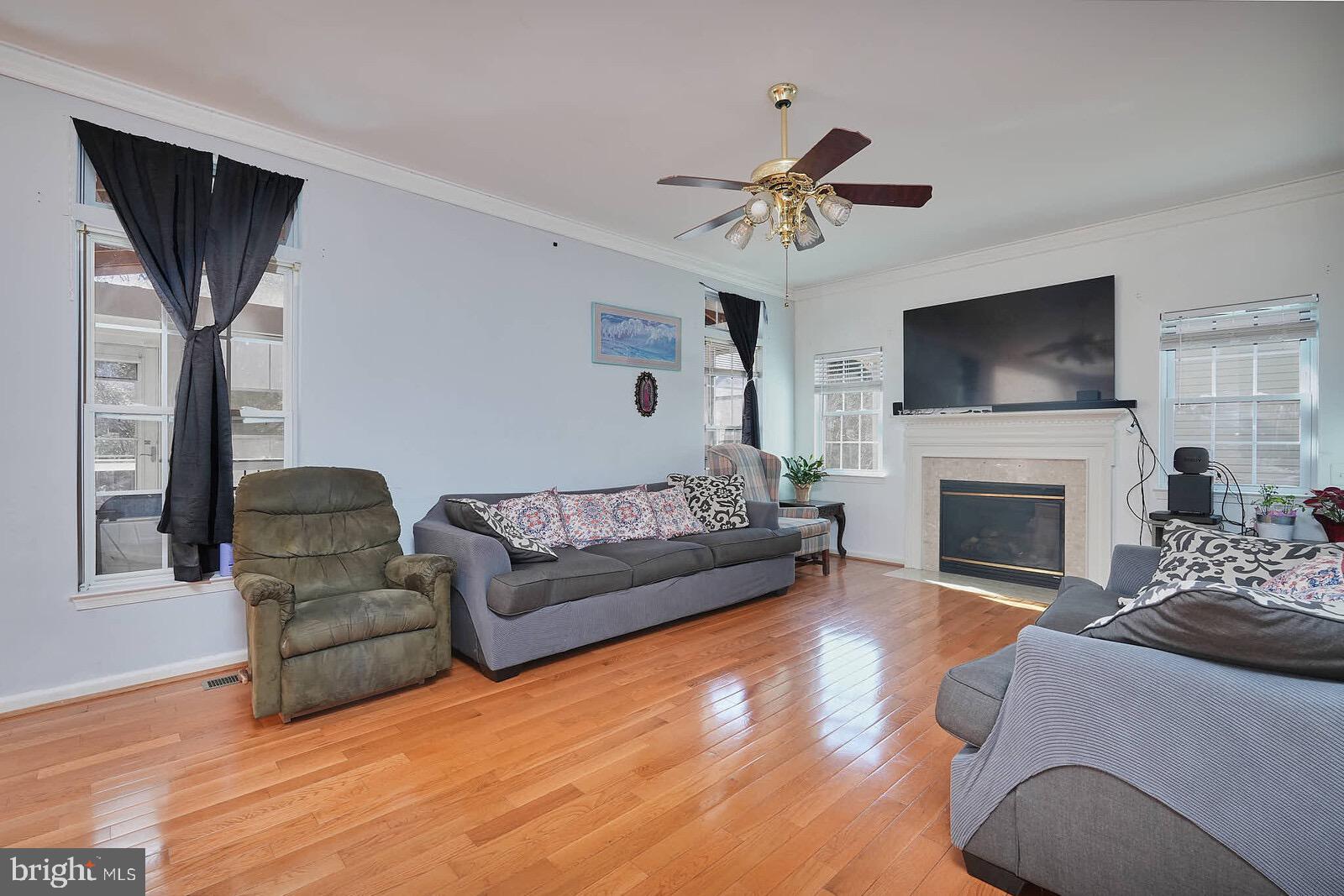 GREEN MEADOWS - Residential