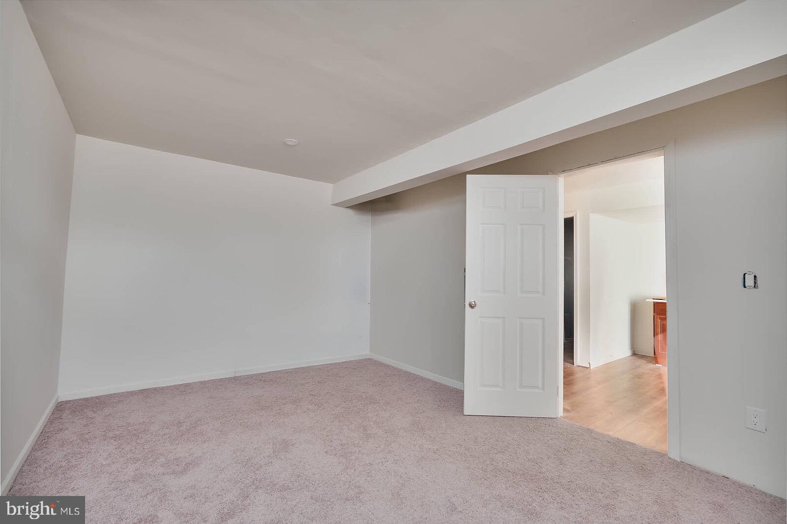 GREEN MEADOWS - Residential