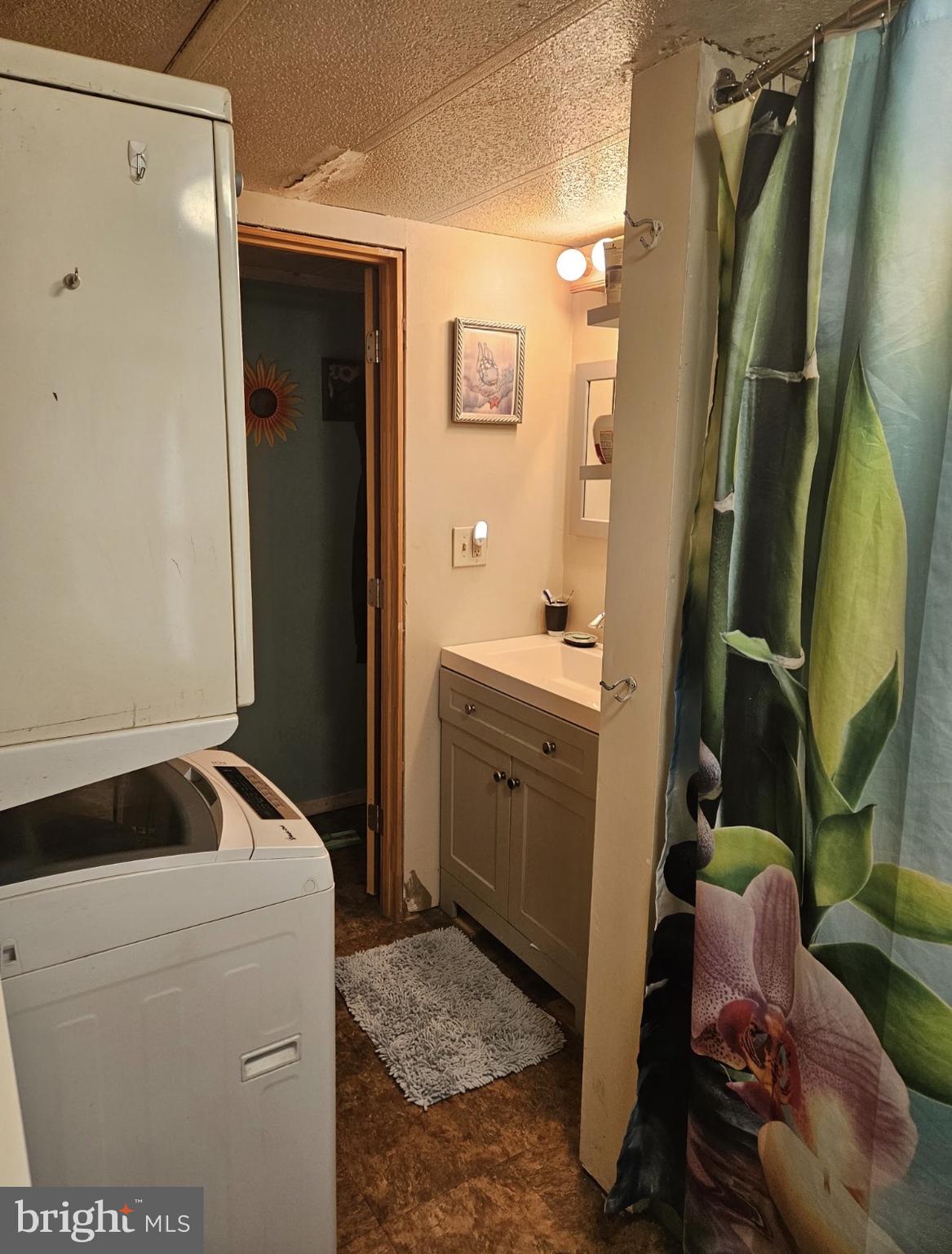 PENNSBURY HGTS - Residential