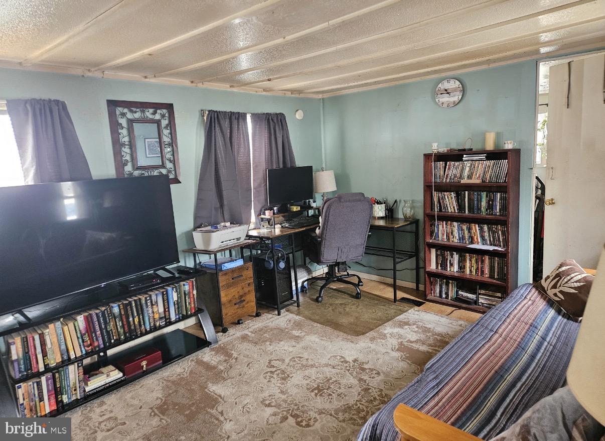 PENNSBURY HGTS - Residential