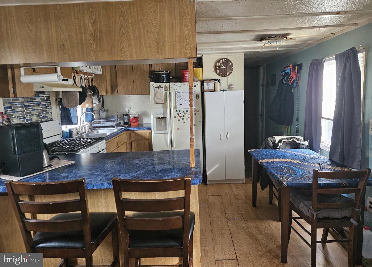 PENNSBURY HGTS - Residential