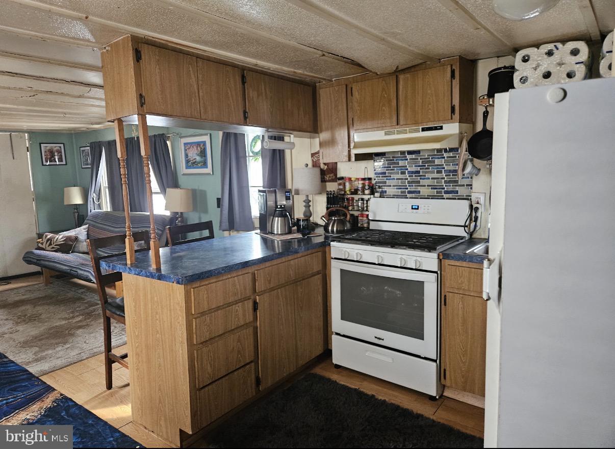 PENNSBURY HGTS - Residential