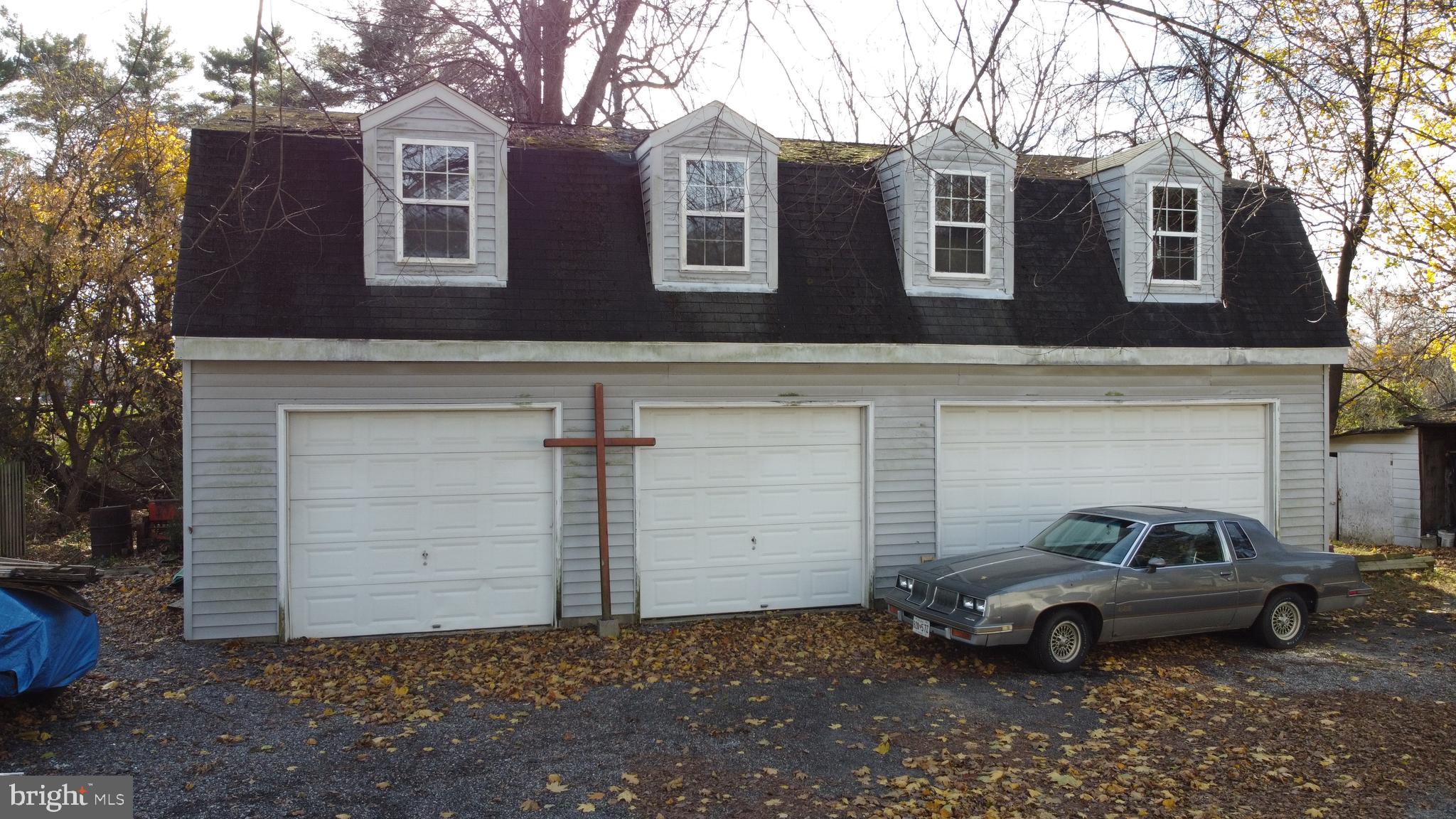 ELLICOTT CENTER - Residential