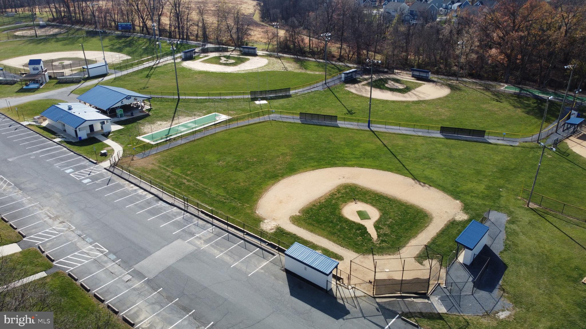 ELLICOTT CENTER - Residential