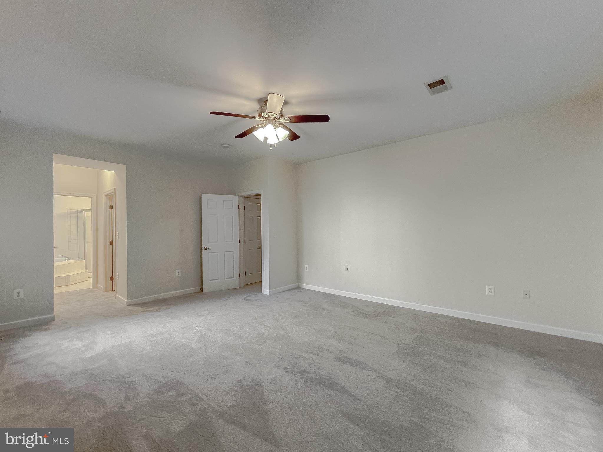 KEDGES STRAIT - Residential