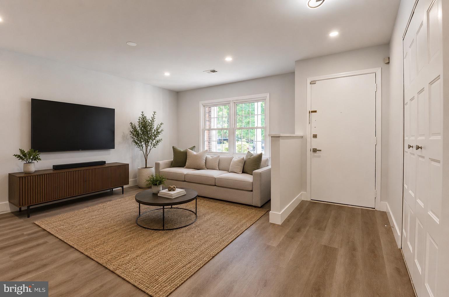 413 HARDING COURT