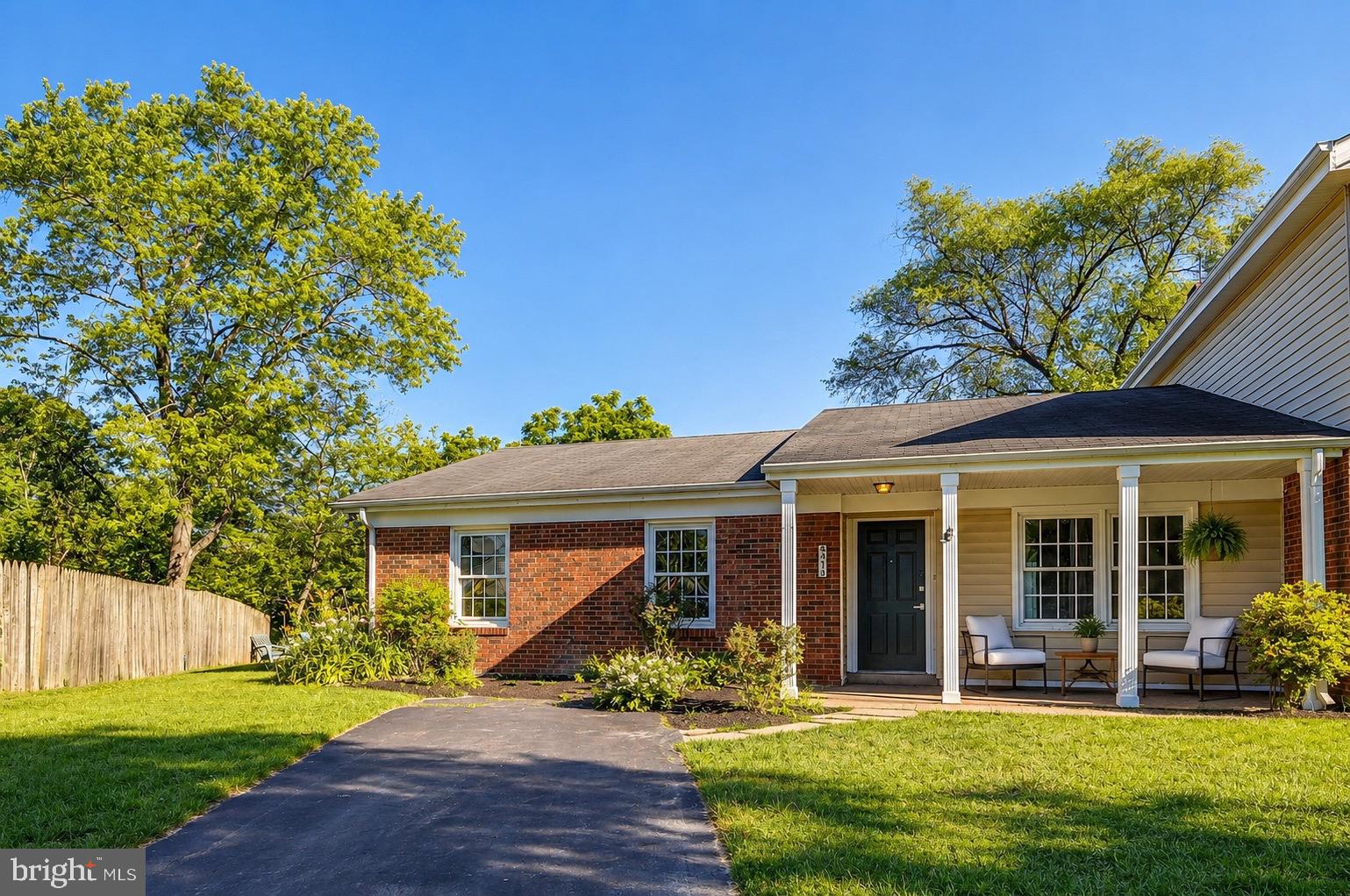 413 HARDING COURT