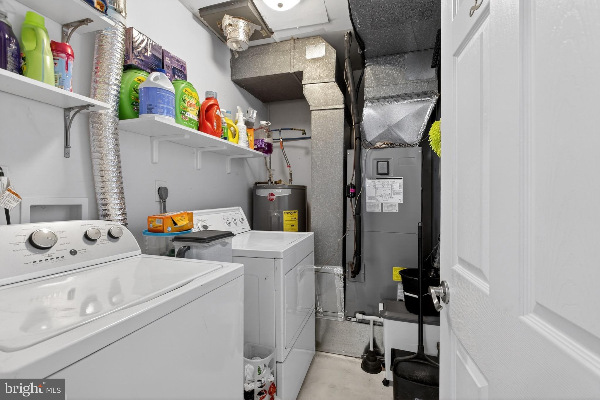 WOODRIDGE EAST - Residential