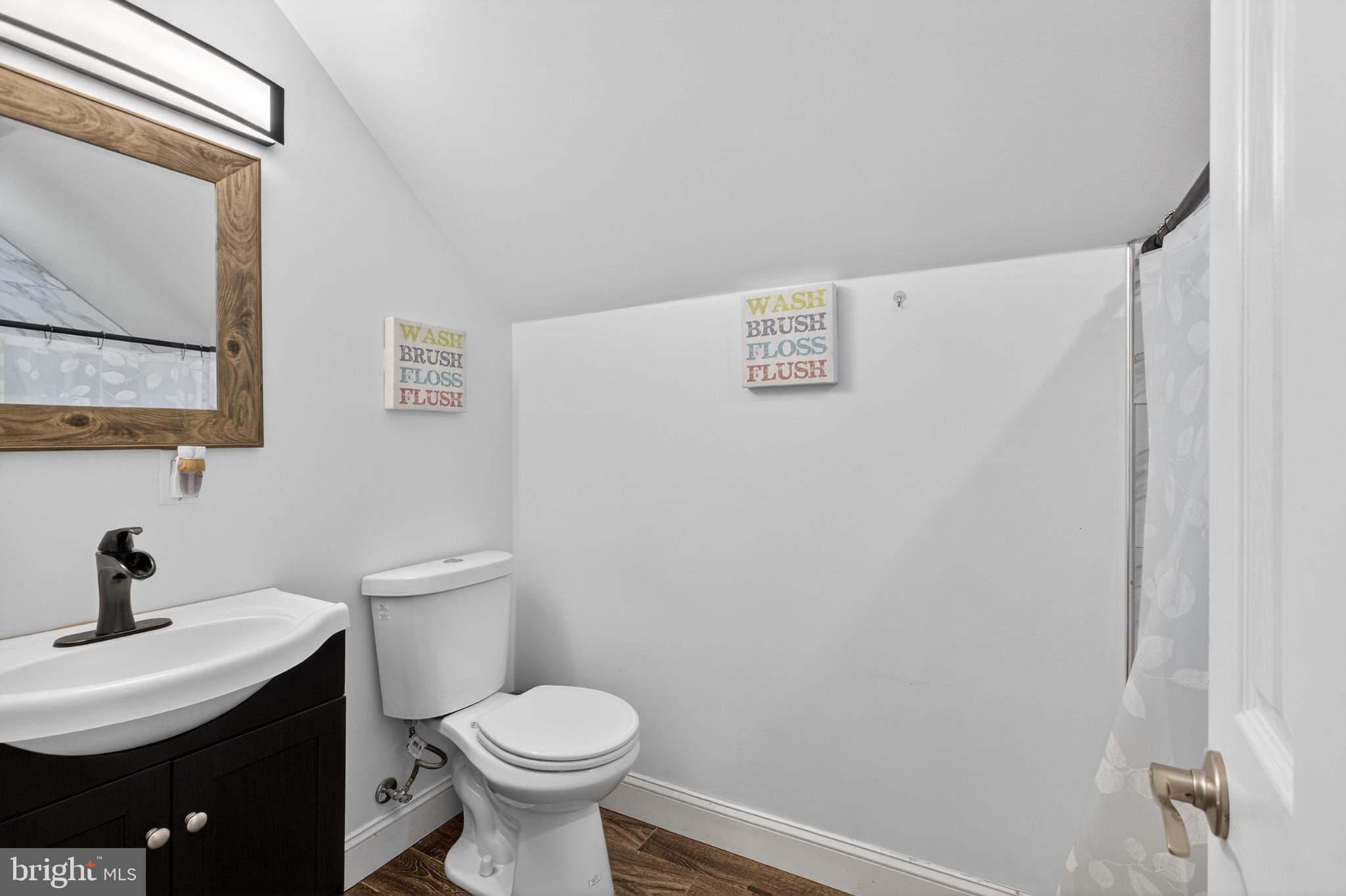 WOODRIDGE EAST - Residential