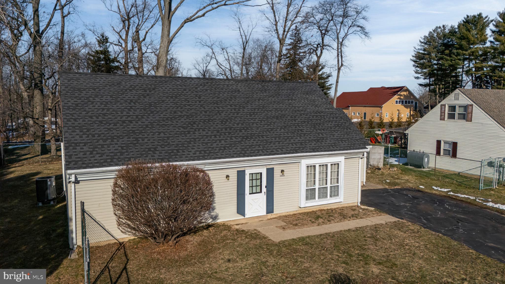 WOODRIDGE EAST - Residential