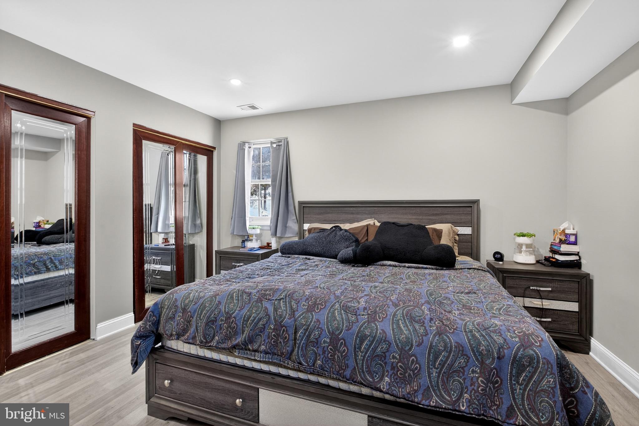 WOODRIDGE EAST - Residential