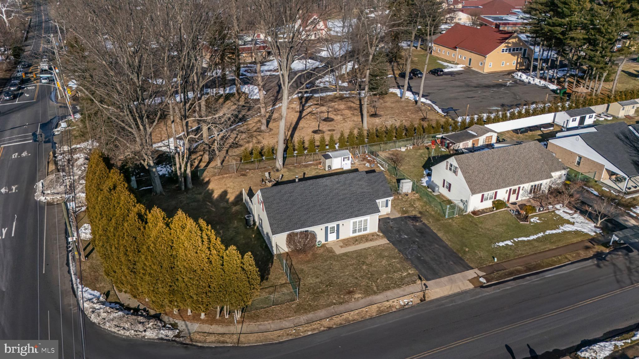 WOODRIDGE EAST - Residential