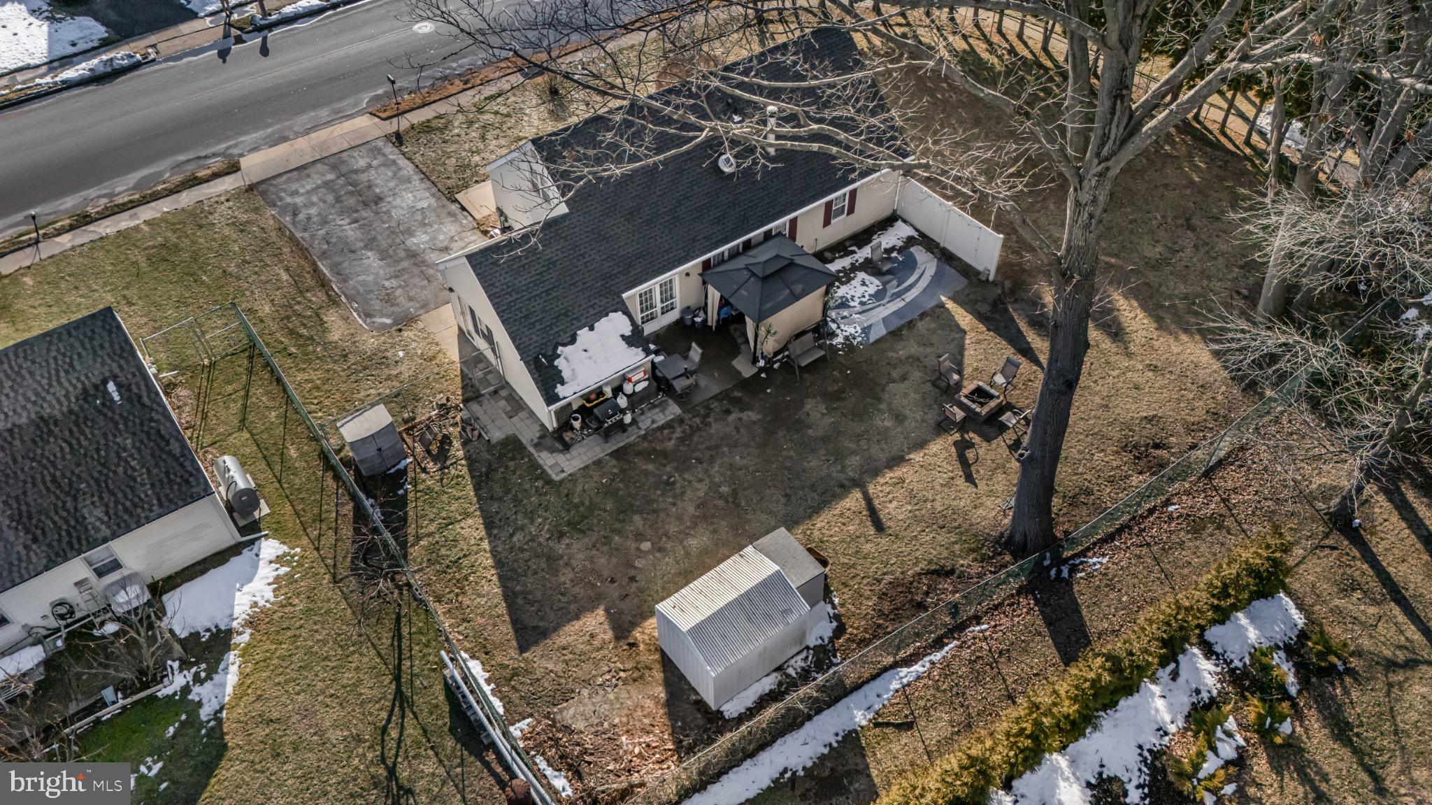 WOODRIDGE EAST - Residential