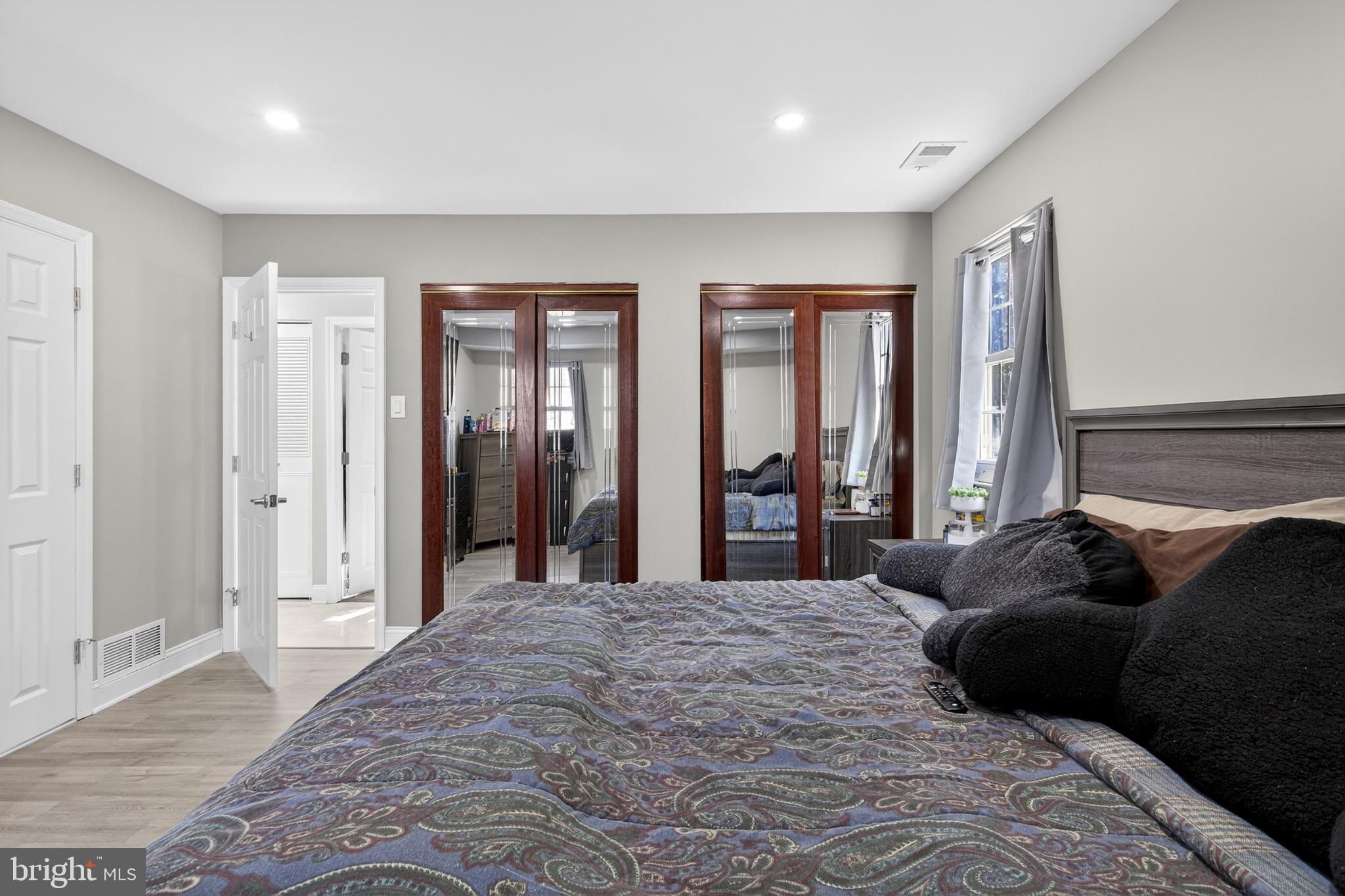 WOODRIDGE EAST - Residential