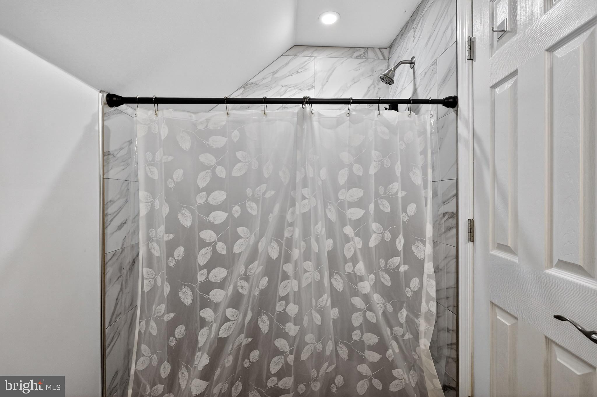 WOODRIDGE EAST - Residential