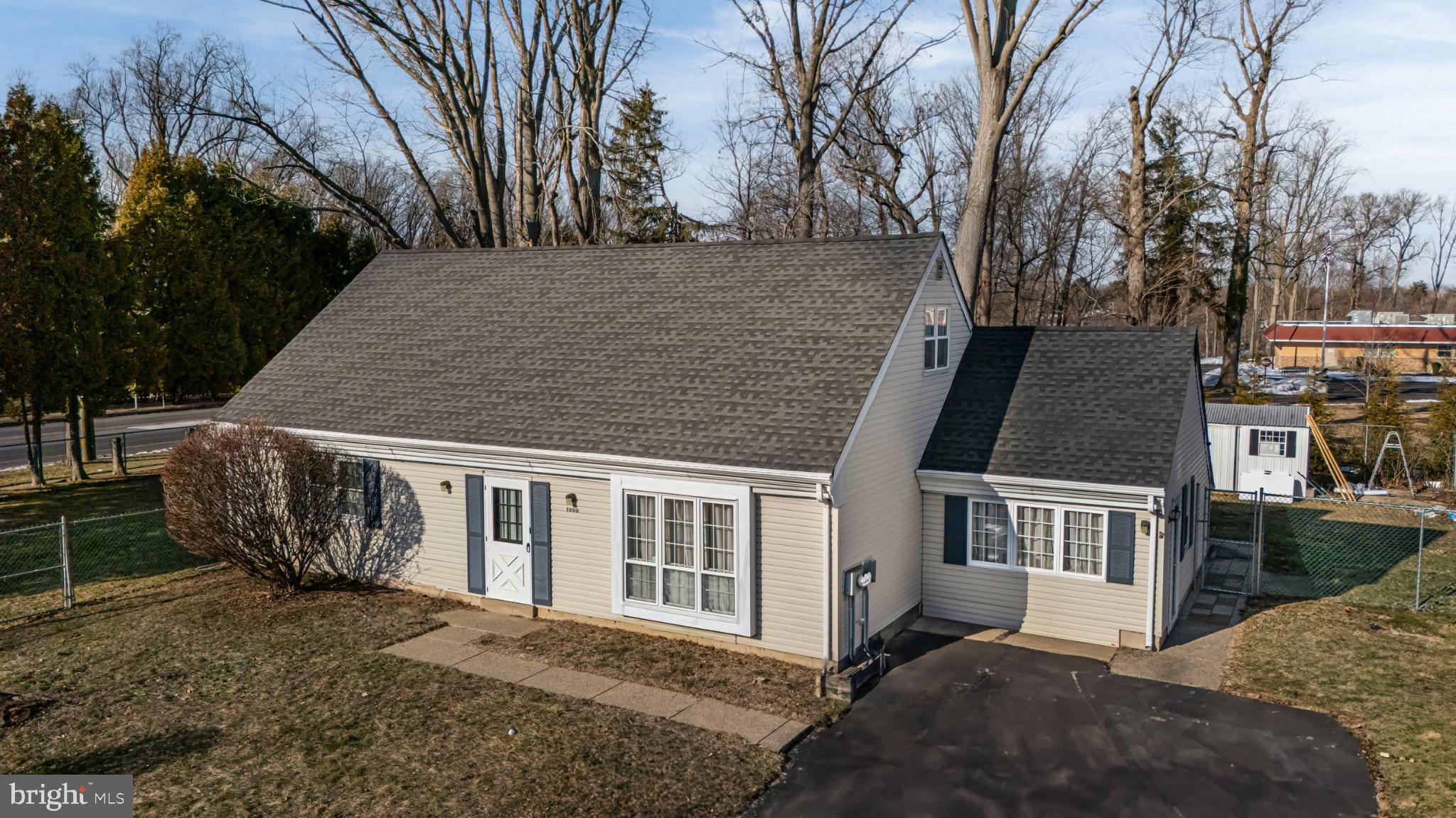 WOODRIDGE EAST - Residential