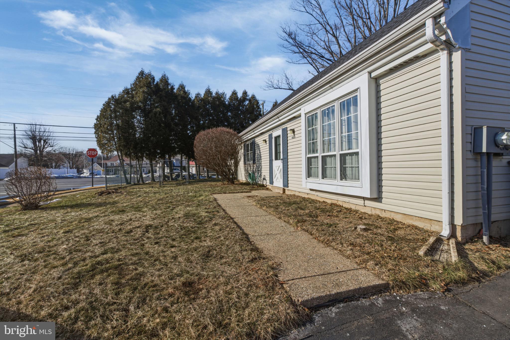 1999 HOLLANDALE DRIVE