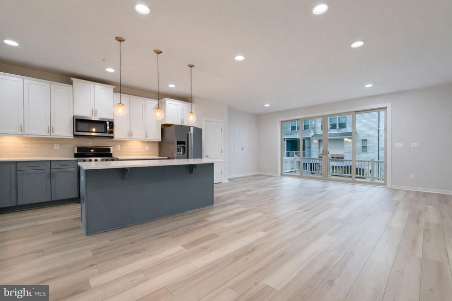 Welcome to this beautiful and spacious townhouse offering 3 bedrooms, 3 full baths, and 1 half bath.
The bright, modern kitchen features newer stainless-steel appliances, abundant cabinet space, and a large eat-in counter ,all illuminated by generous natural light. The open-concept dining and living area seamlessly connects to a large rear deck, perfect for relaxing or entertaining guests. Large windows and a sliding glass door fill the home with sunlight throughout the day.
Upstairs, you’ll find three inviting bedrooms, including a spacious primary suite with room for a king-size bed and additional furnishings.
The fully finished basement adds flexible living space with a full bath, ideal for a recreation room, home office, or fitness area, and provides direct access to the attached garage.
Enjoy fantastic community amenities including a swimming pool, playground, and nearby shopping centers. Conveniently located just minutes from schools, parks, I-270, and 355.
Don’t miss this exceptional rental opportunity!