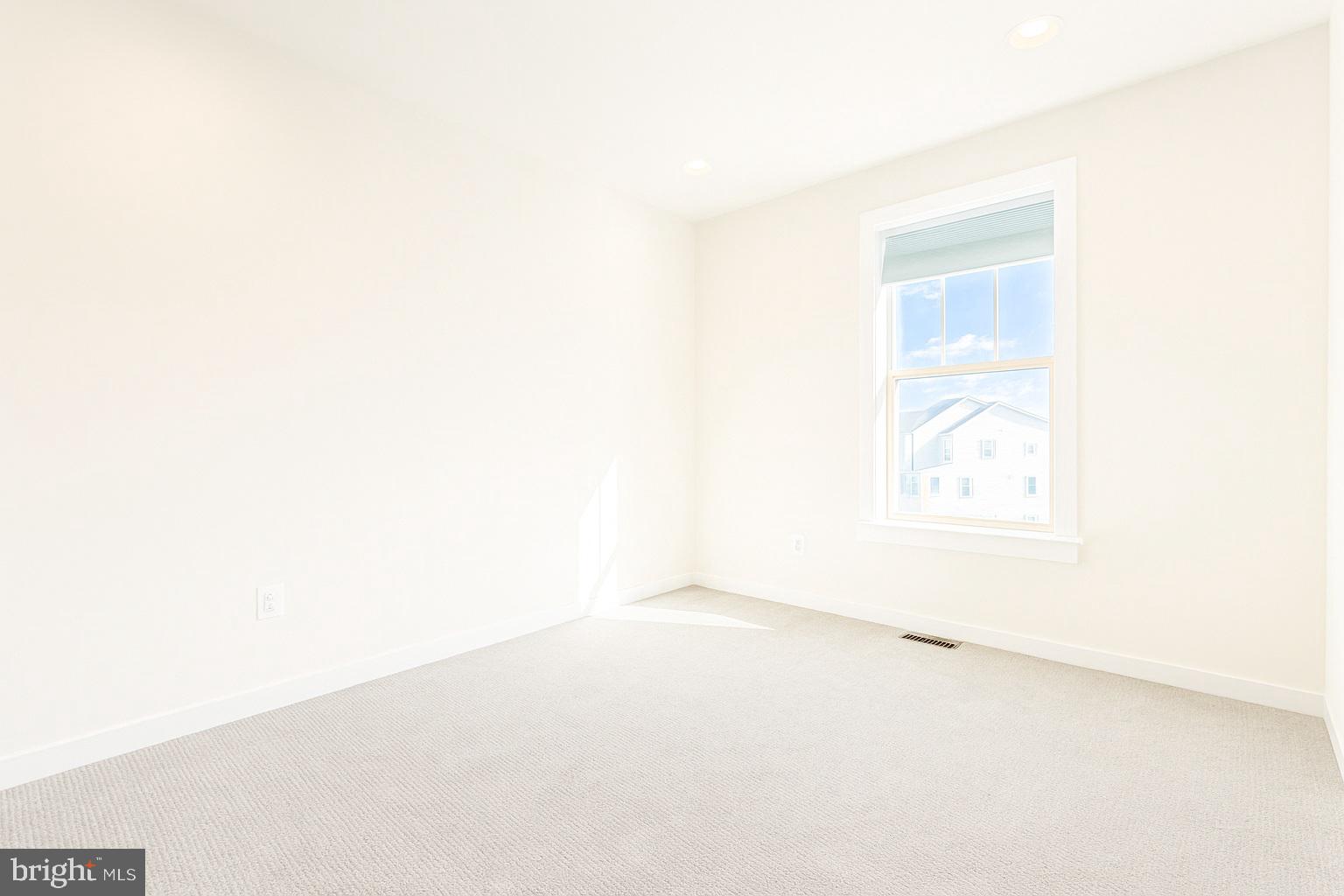 STONE BARN VILLAGE - Residential Lease