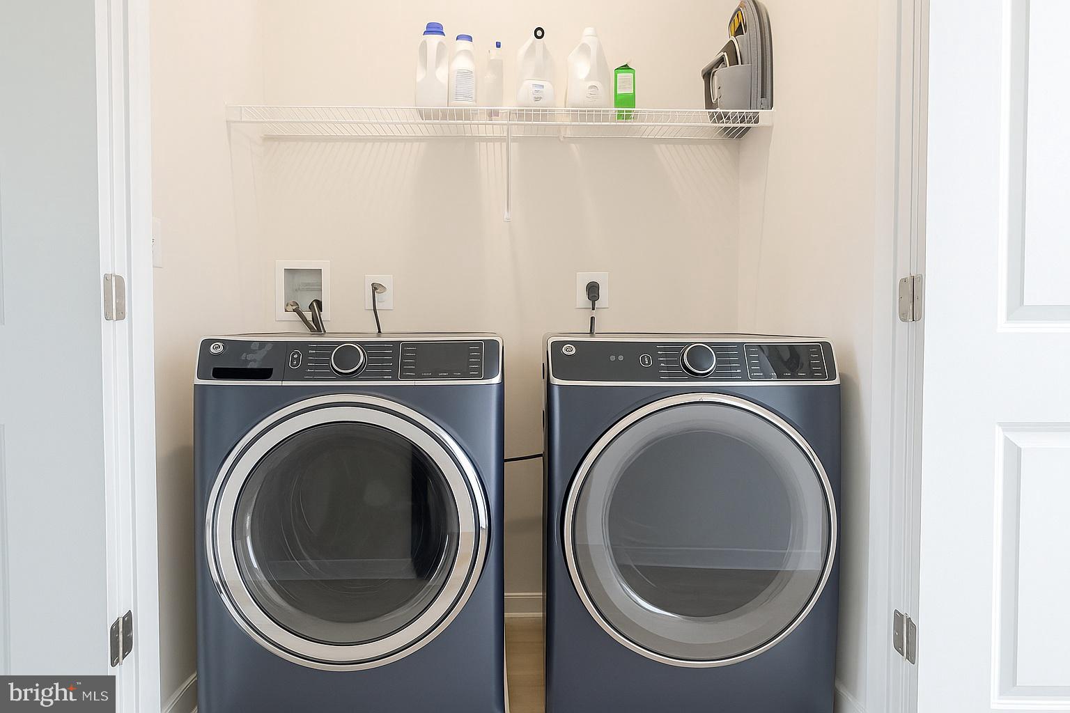 STONE BARN VILLAGE - Residential Lease