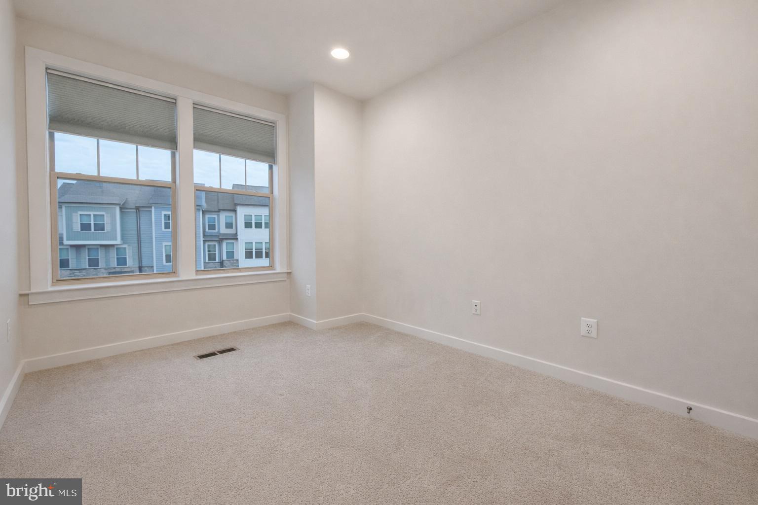 STONE BARN VILLAGE - Residential Lease