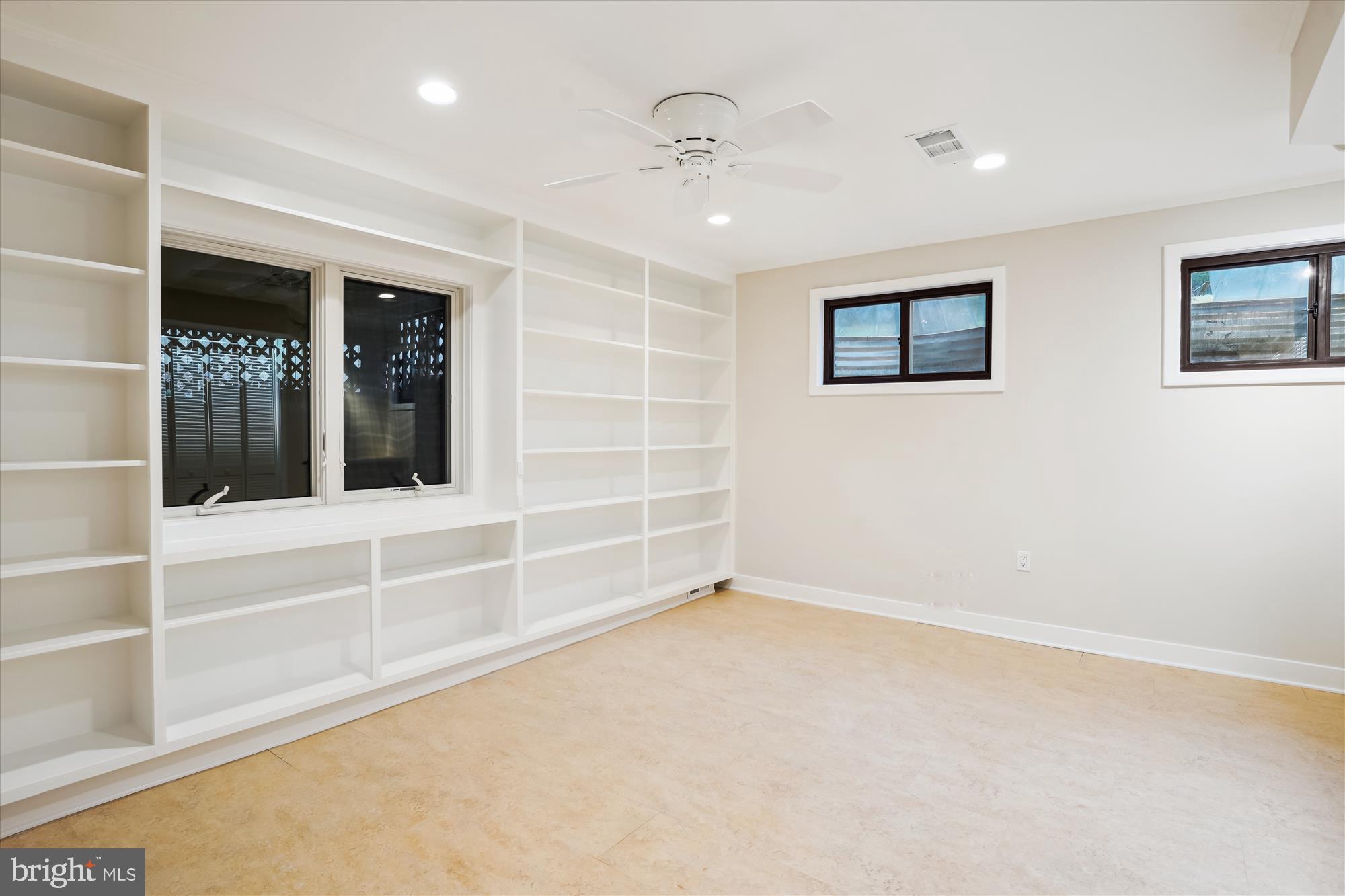 GARRETT PARK - Residential