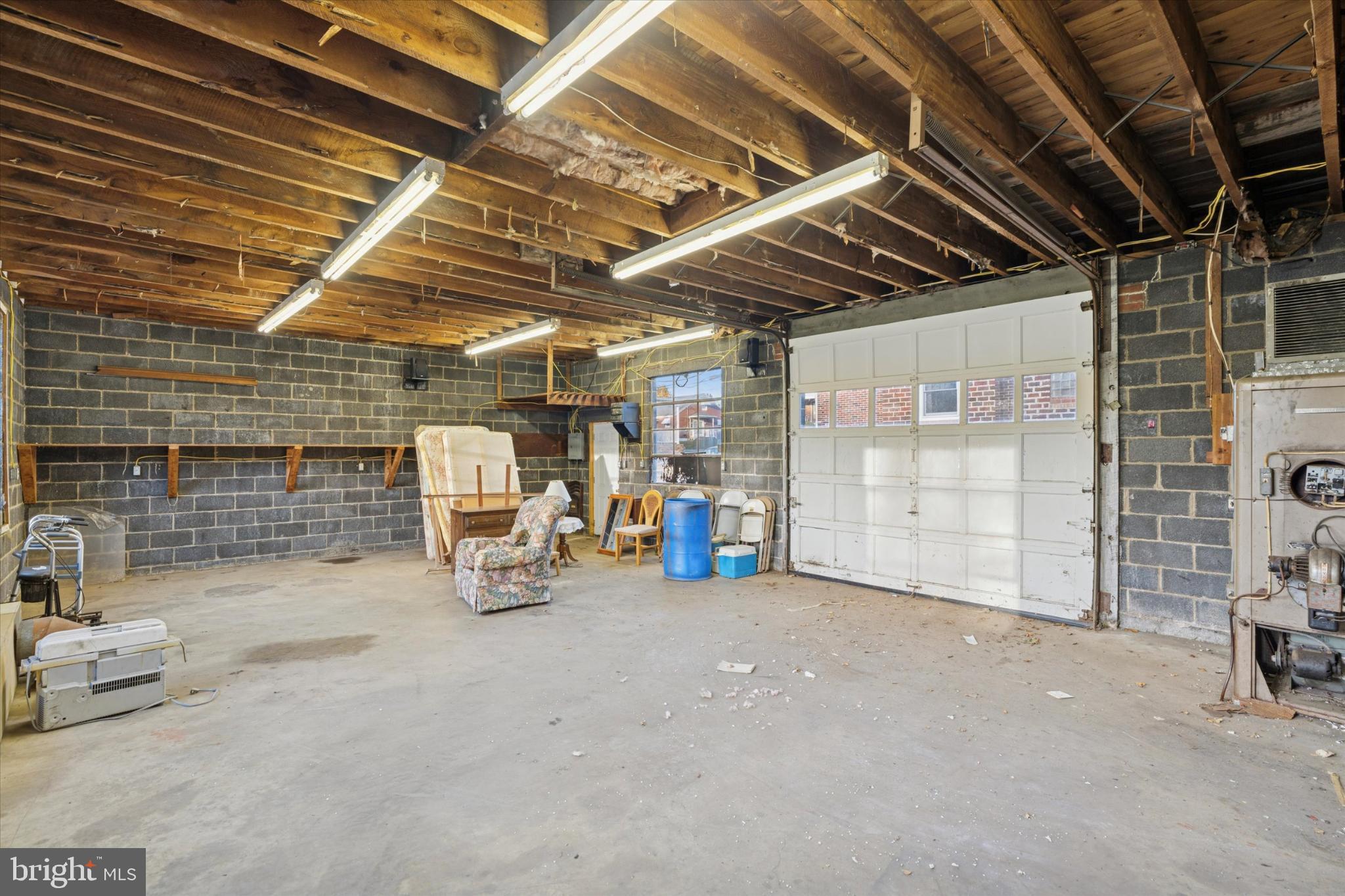 FRACKVILLE - Residential