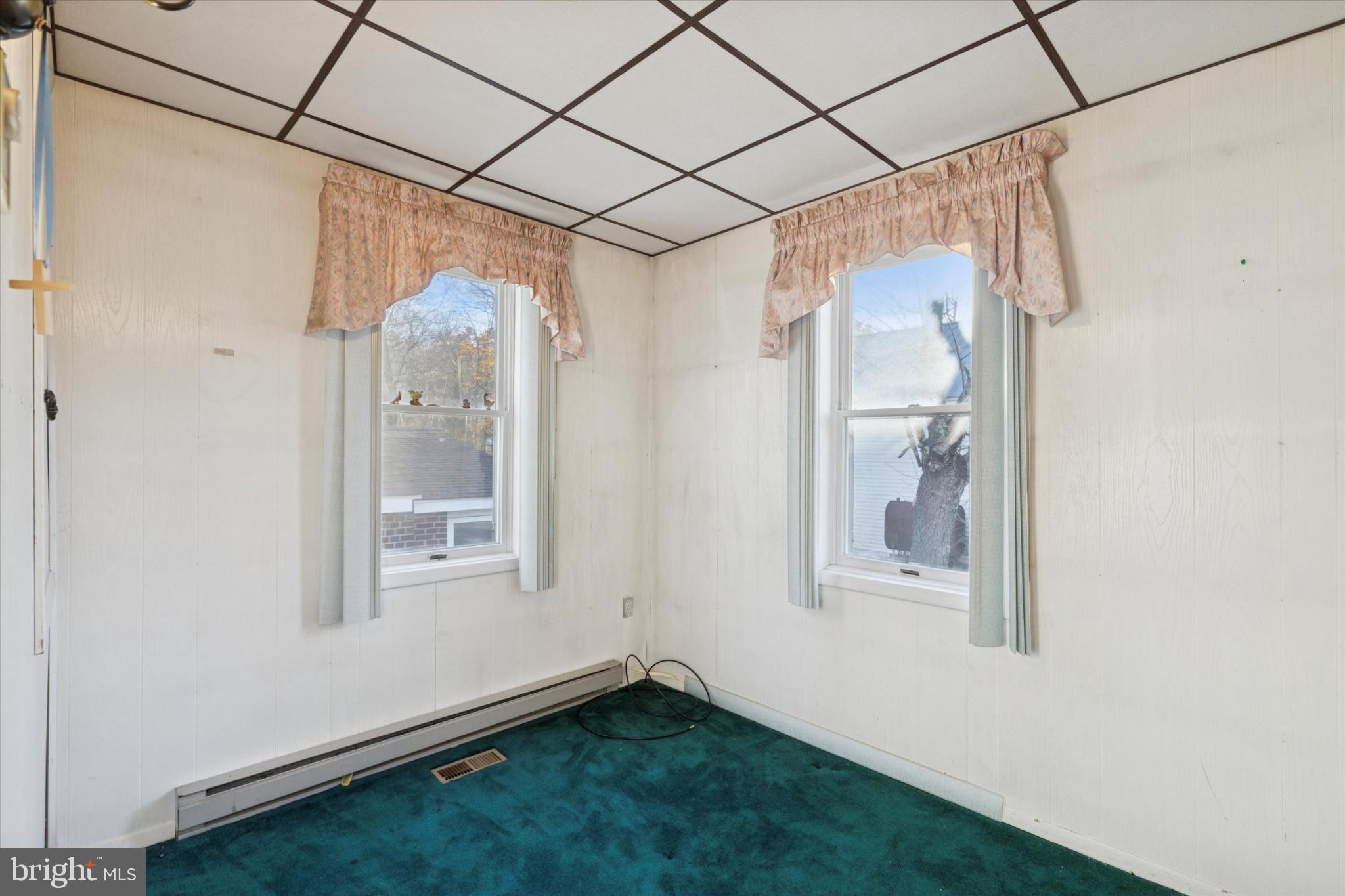 FRACKVILLE - Residential