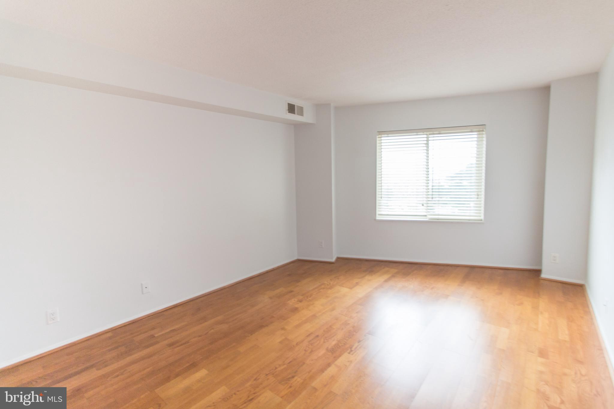 ROTONDA - Residential Lease