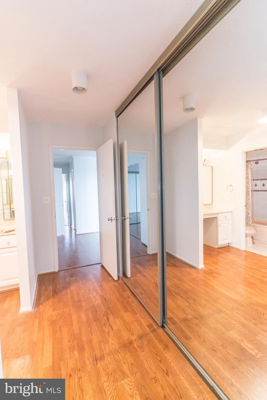 ROTONDA - Residential Lease