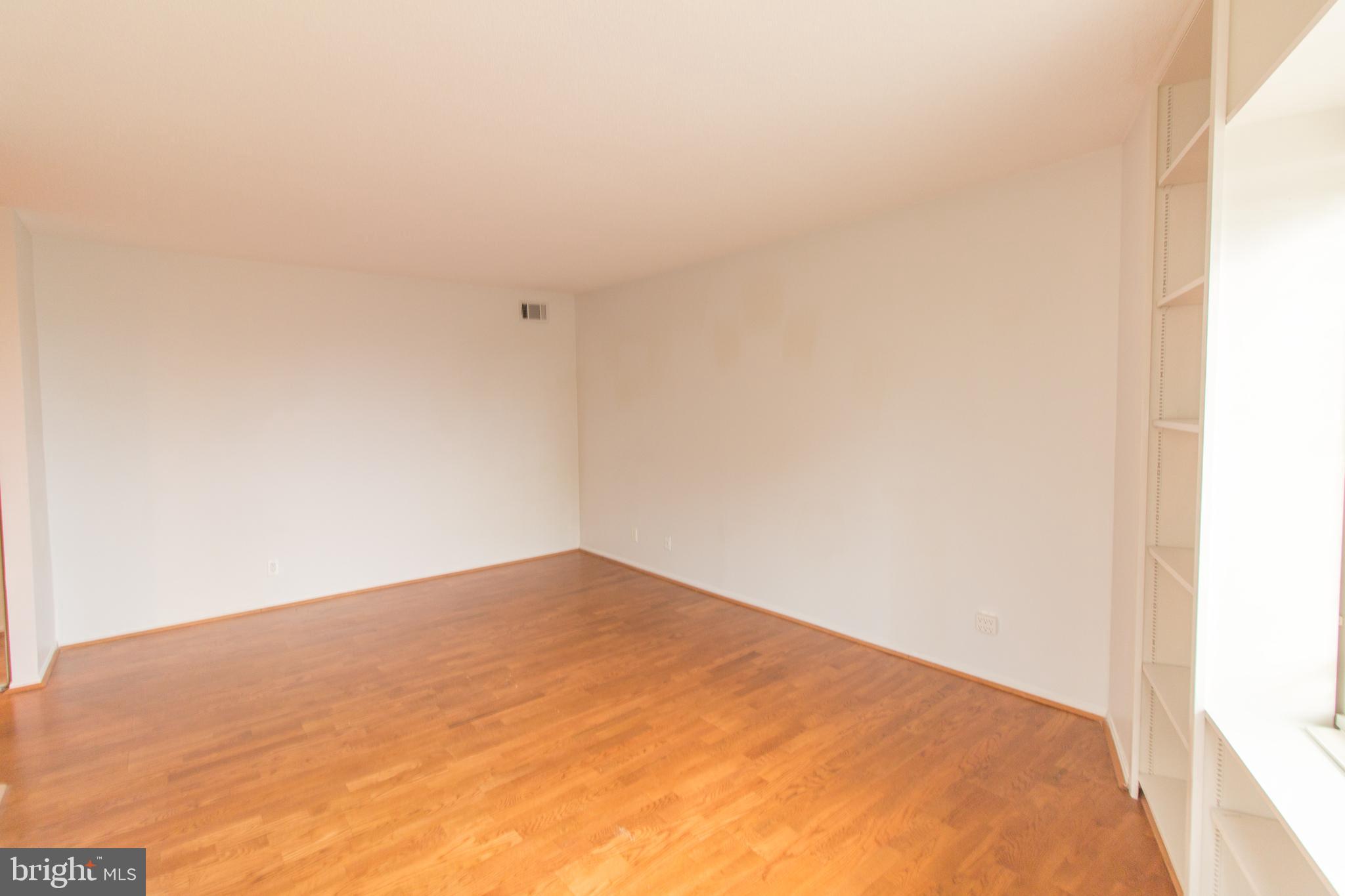 ROTONDA - Residential Lease