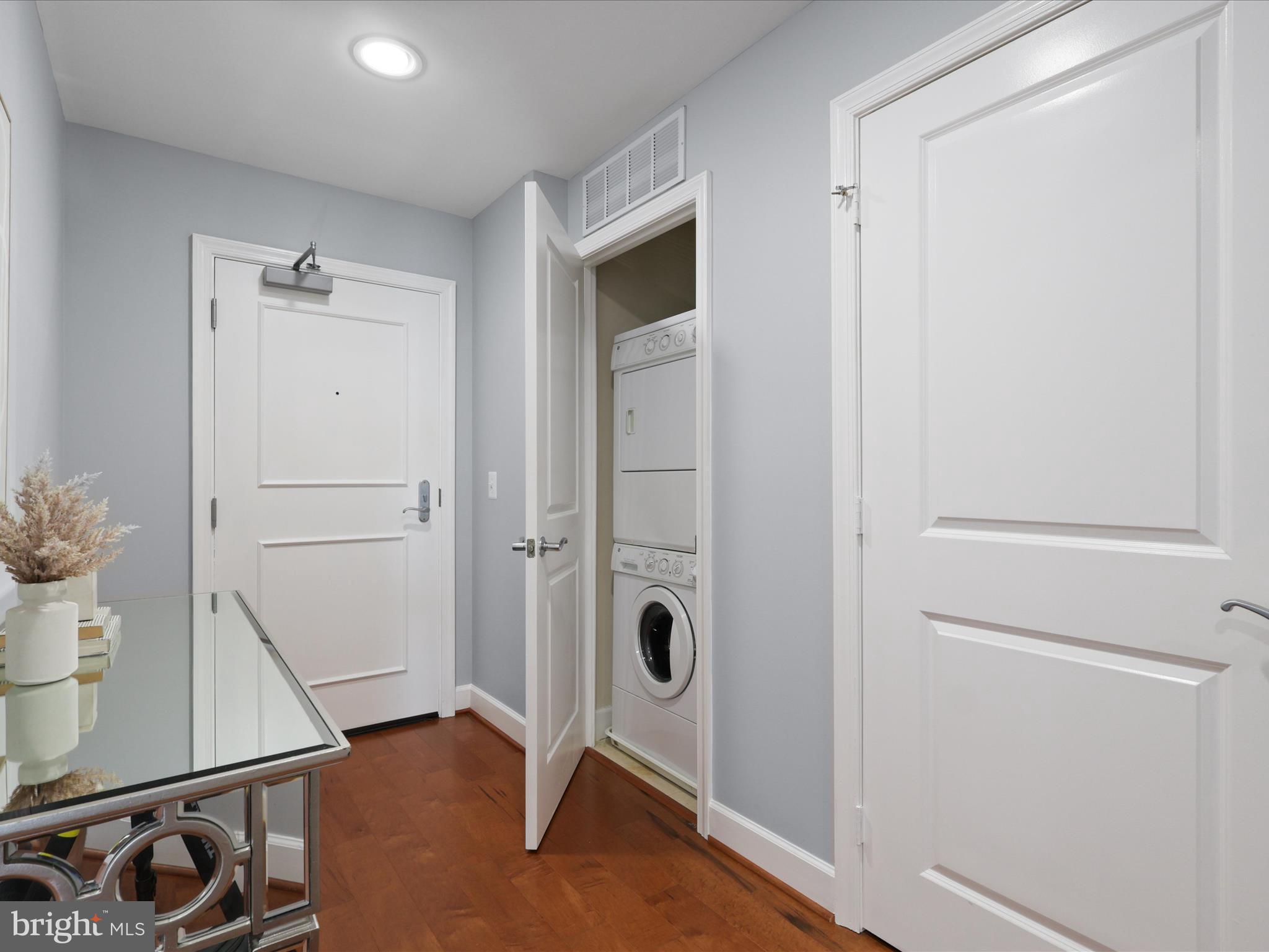 3650 S GLEBE ROAD 851