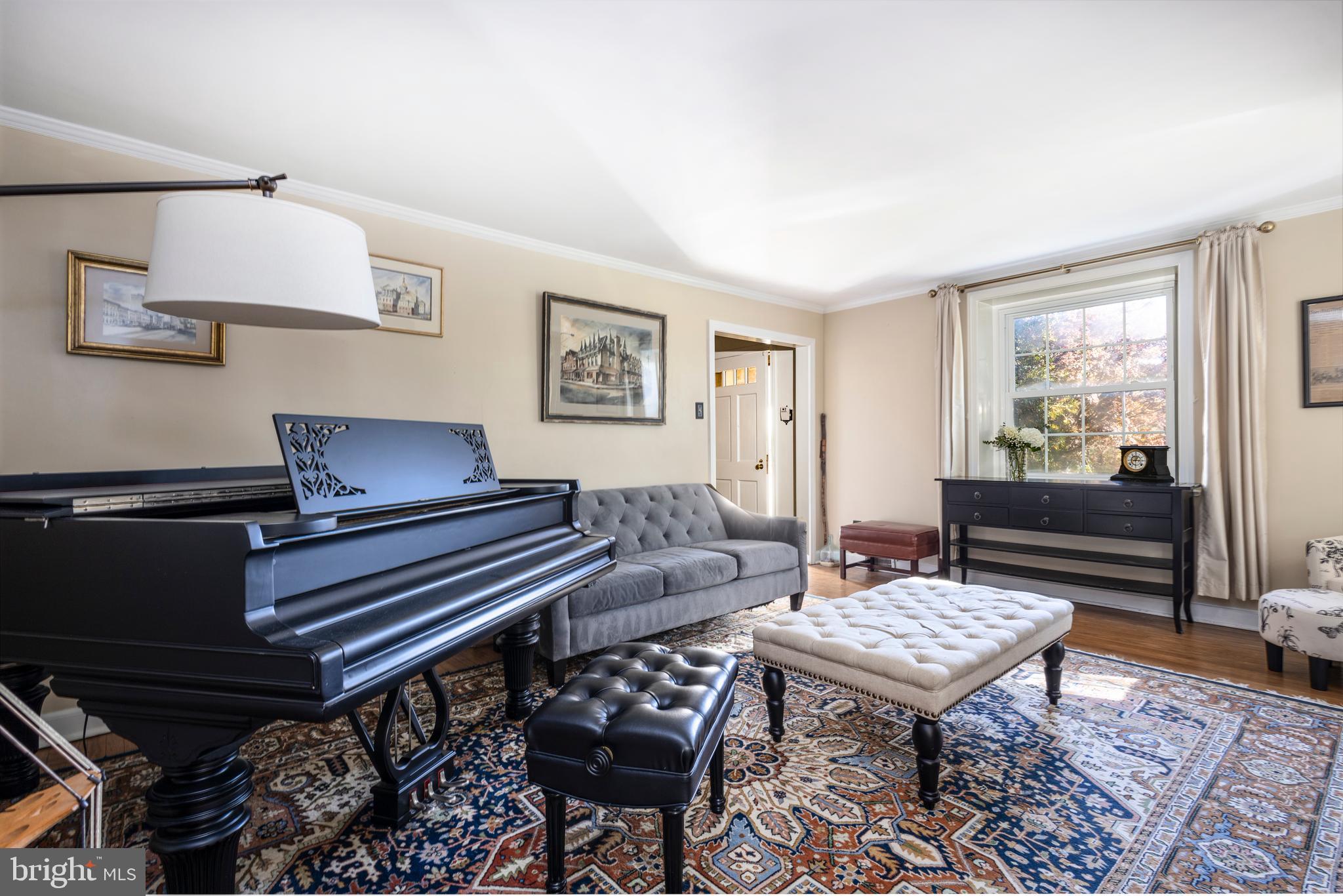 TWICKENHAM VILLAGE - Residential