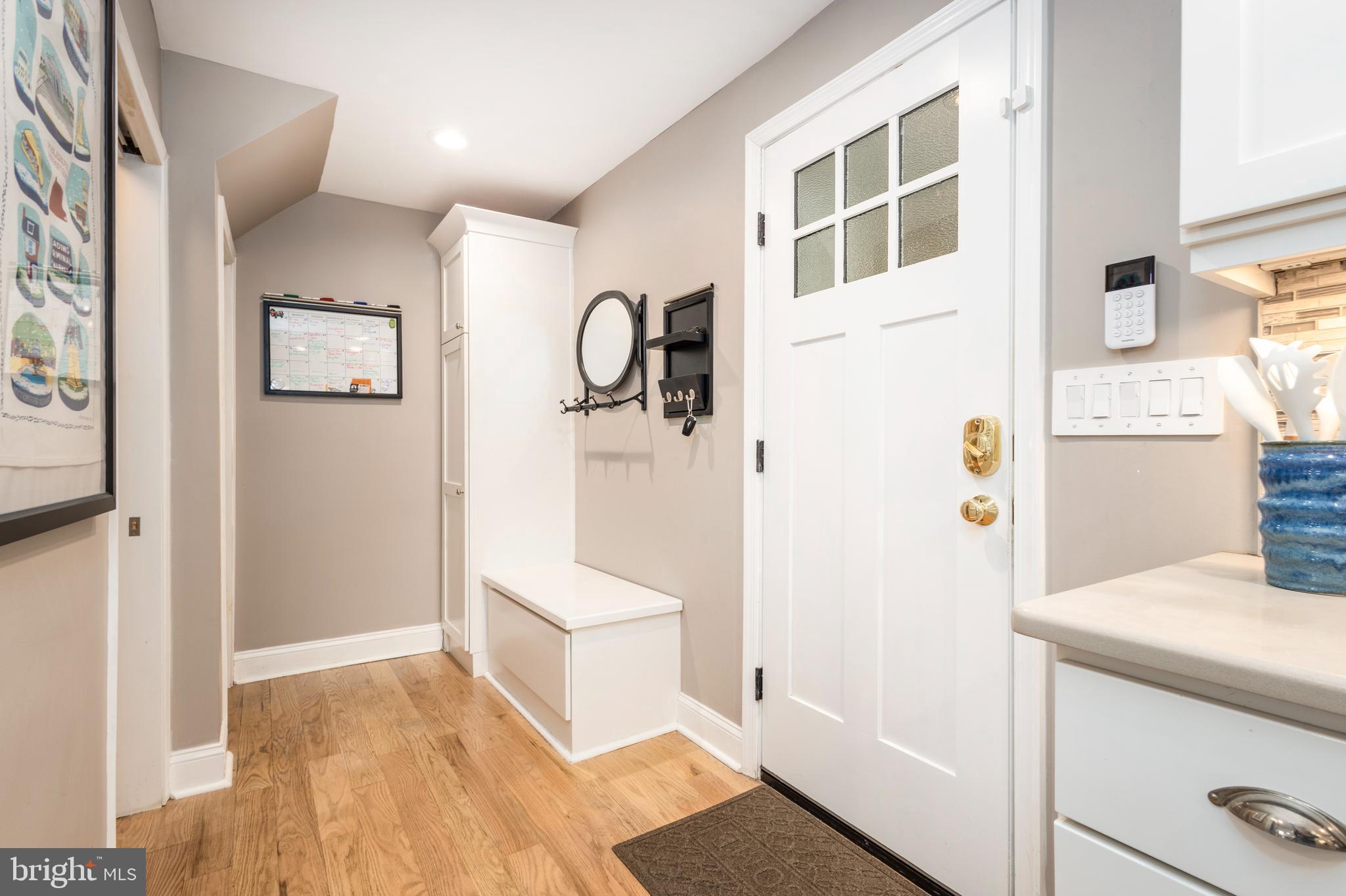 TWICKENHAM VILLAGE - Residential