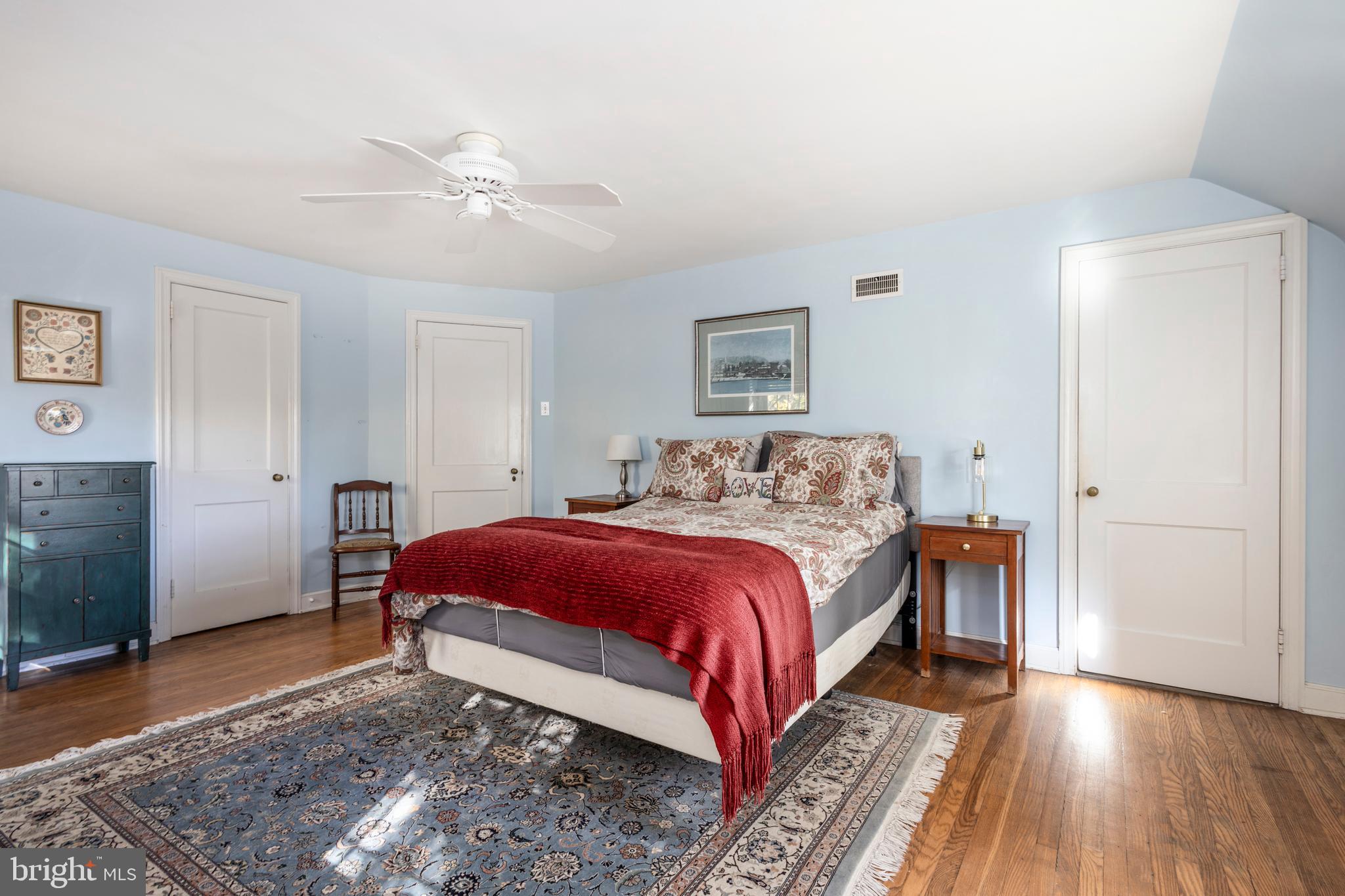 TWICKENHAM VILLAGE - Residential