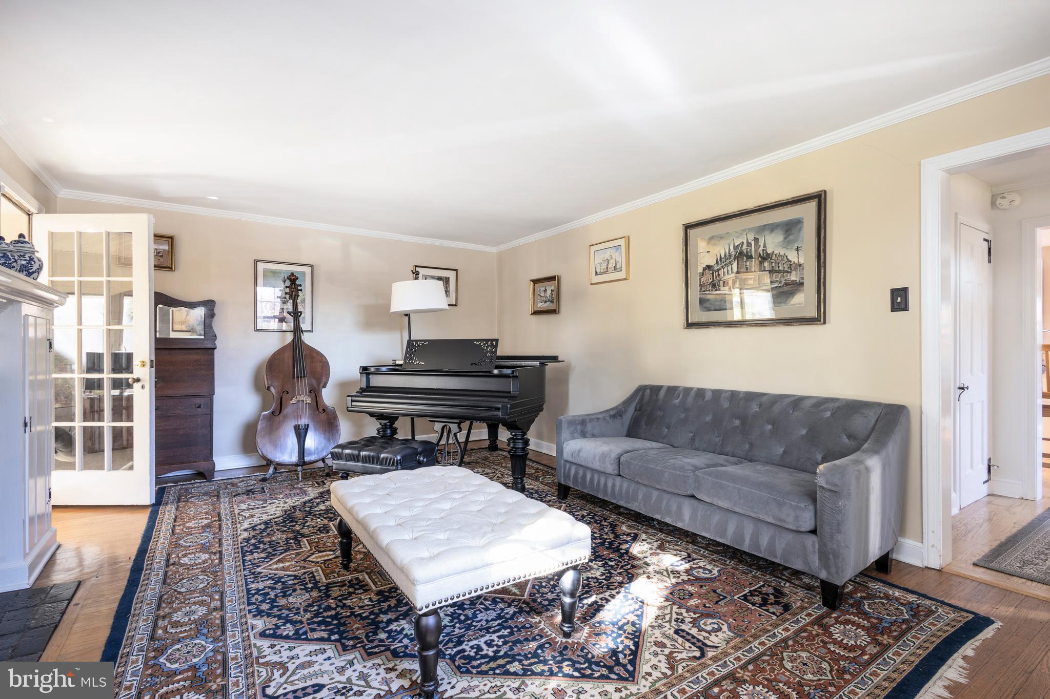 TWICKENHAM VILLAGE - Residential