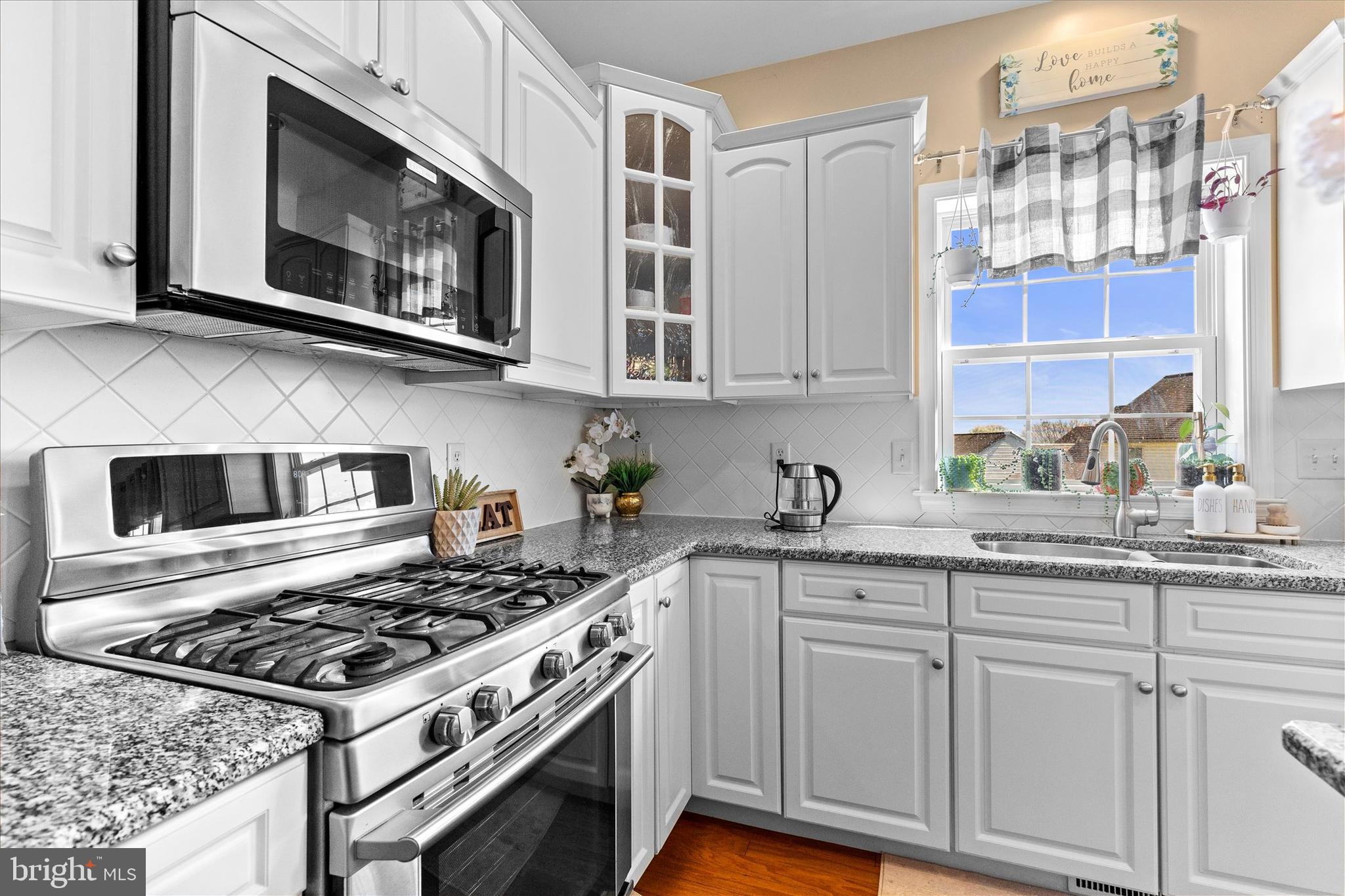 BROOKRIDGE ESTATES - Residential