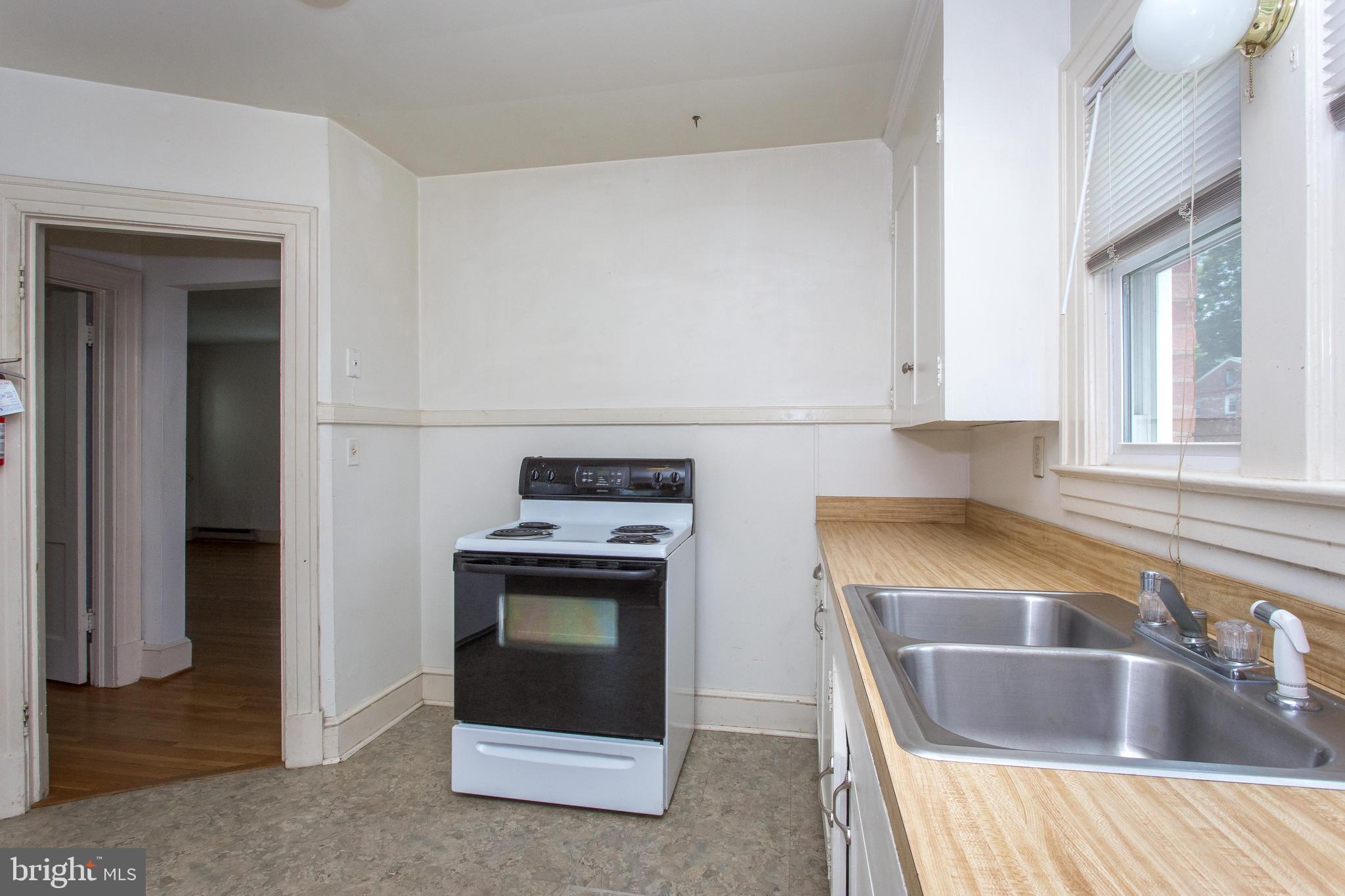 DOWNTOWN FREDERICKSBURG - Residential Lease