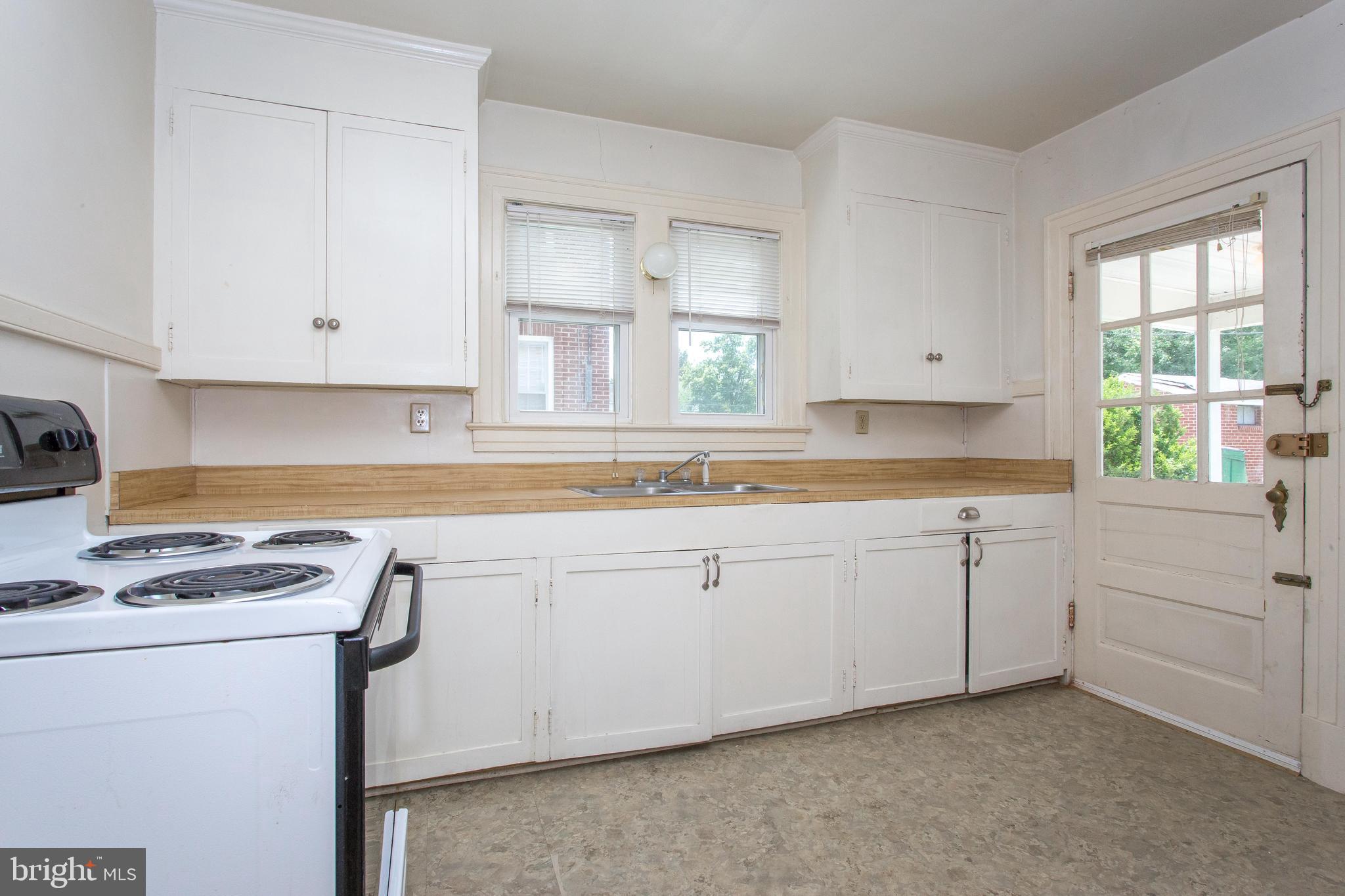 DOWNTOWN FREDERICKSBURG - Residential Lease