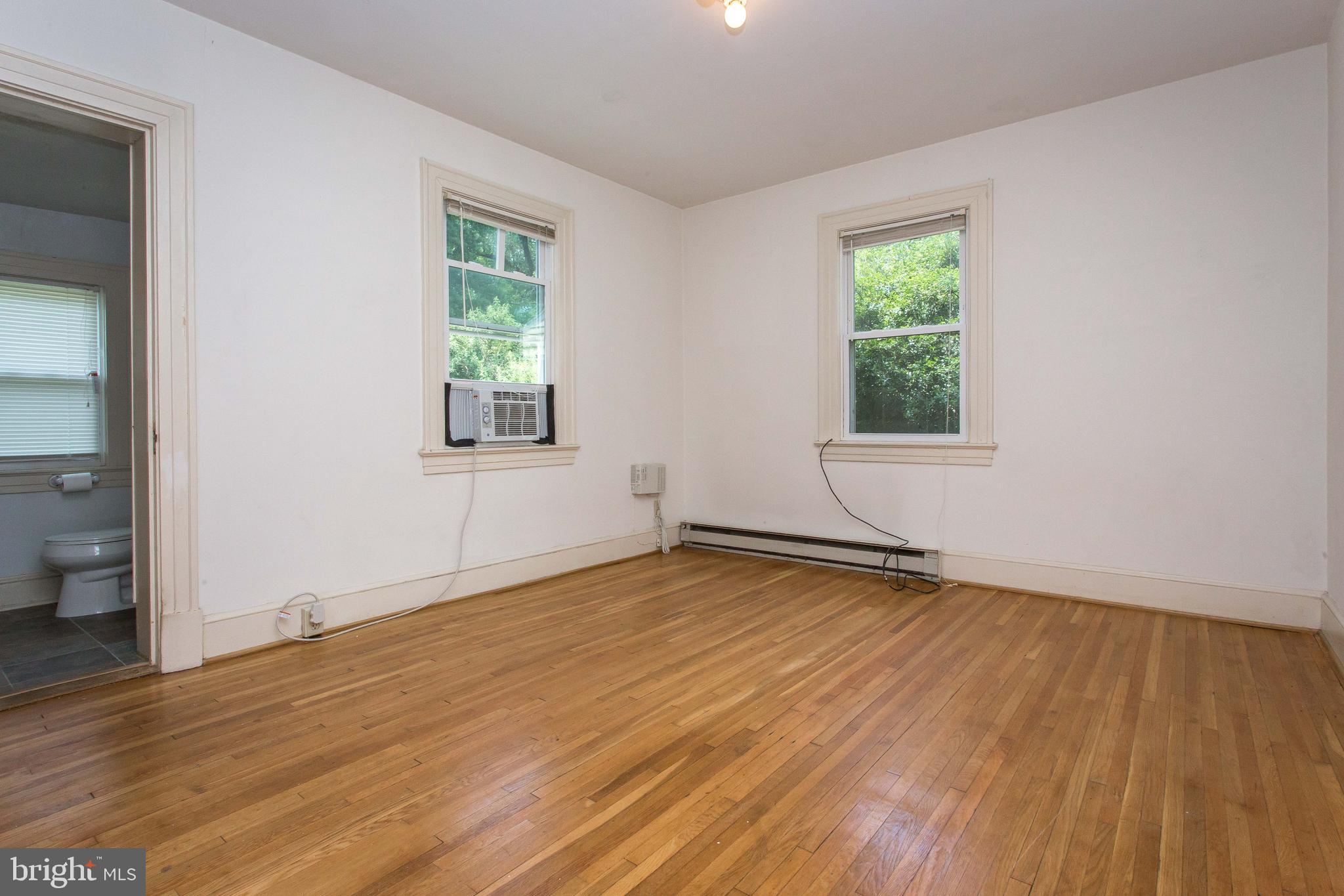 DOWNTOWN FREDERICKSBURG - Residential Lease