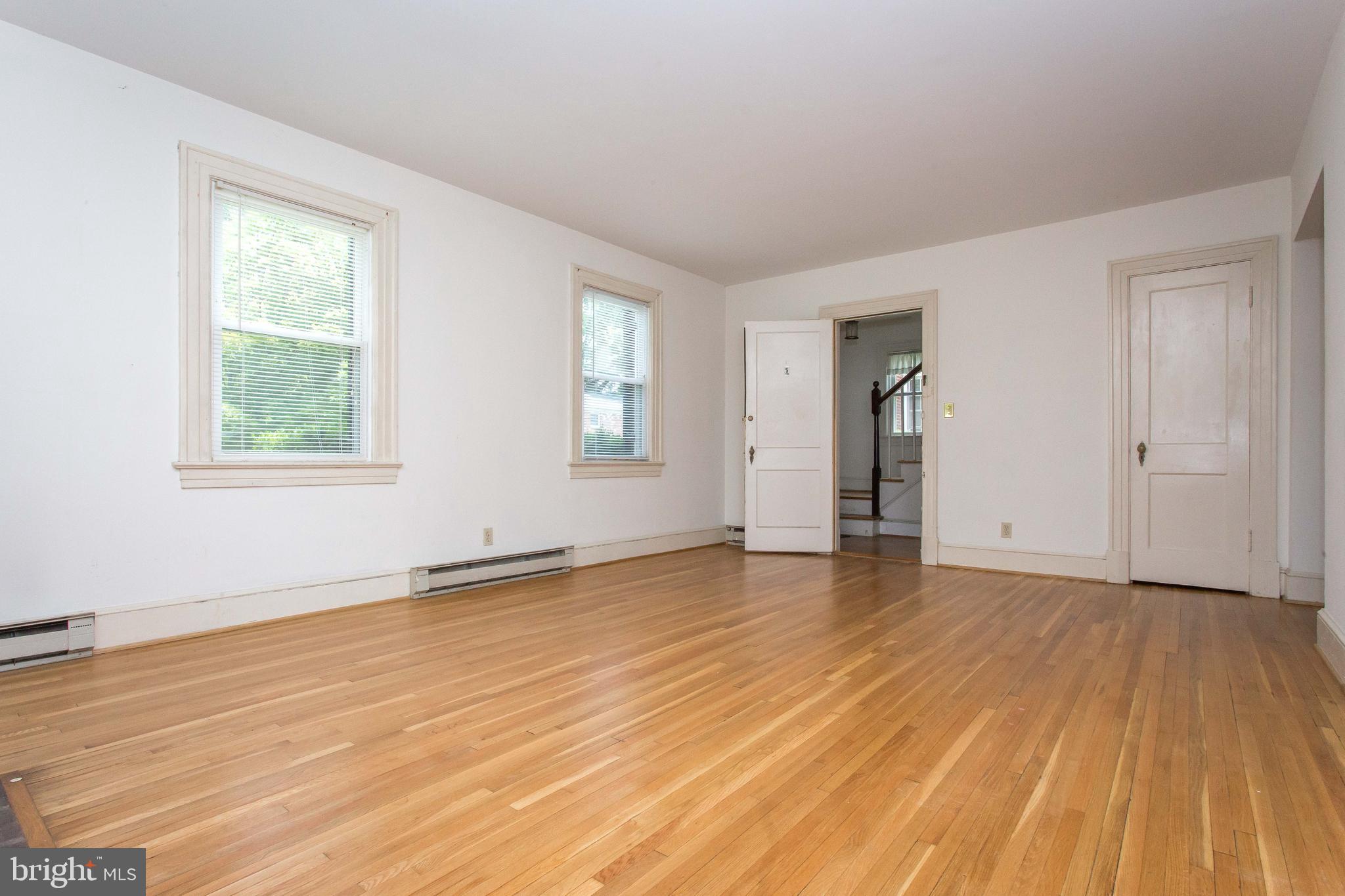 DOWNTOWN FREDERICKSBURG - Residential Lease