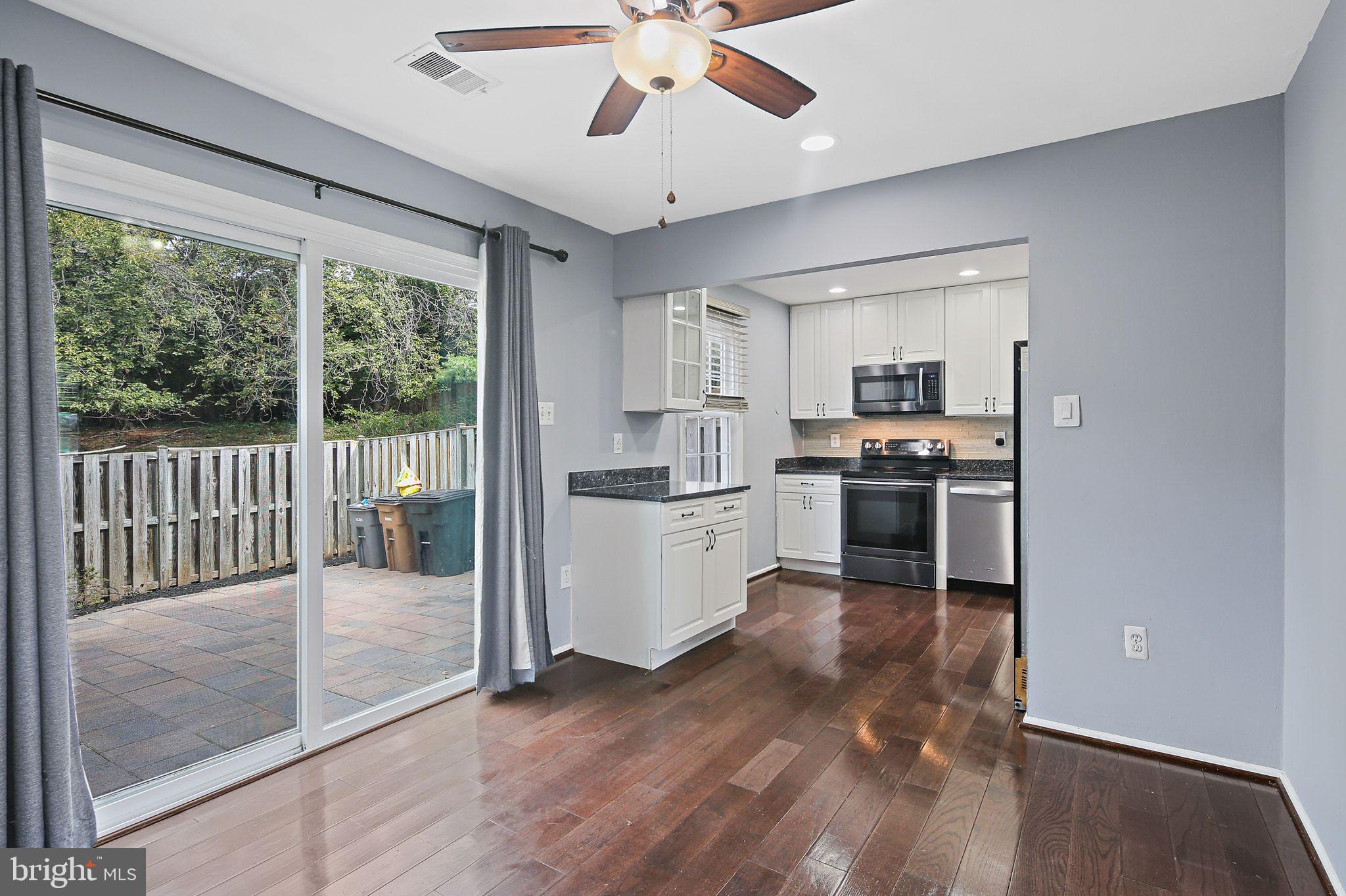 ROCKSHIRE TOWNHOMES - Residential Lease