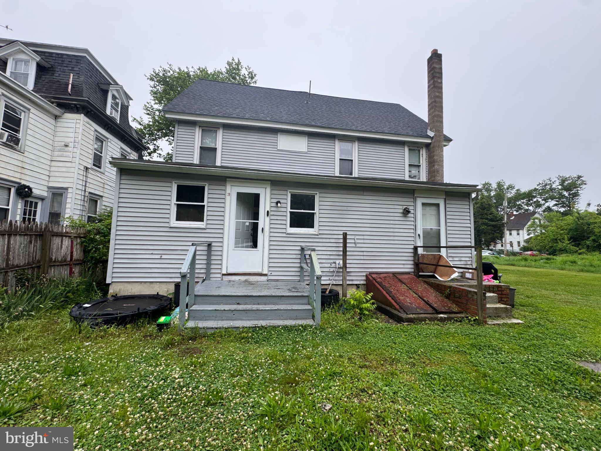 27-29 SEVENTH STREET