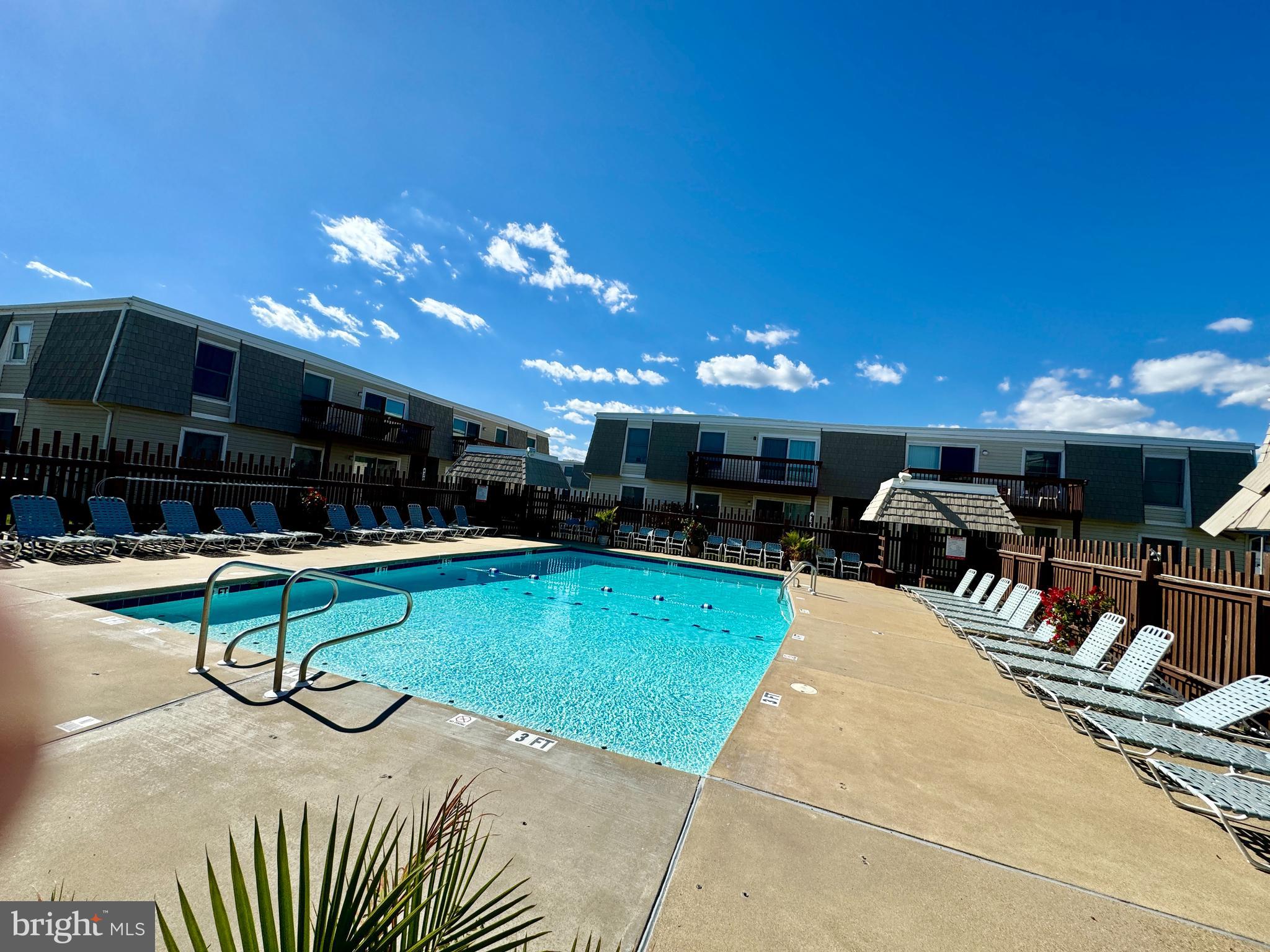 GULLWAY VILLA - Residential