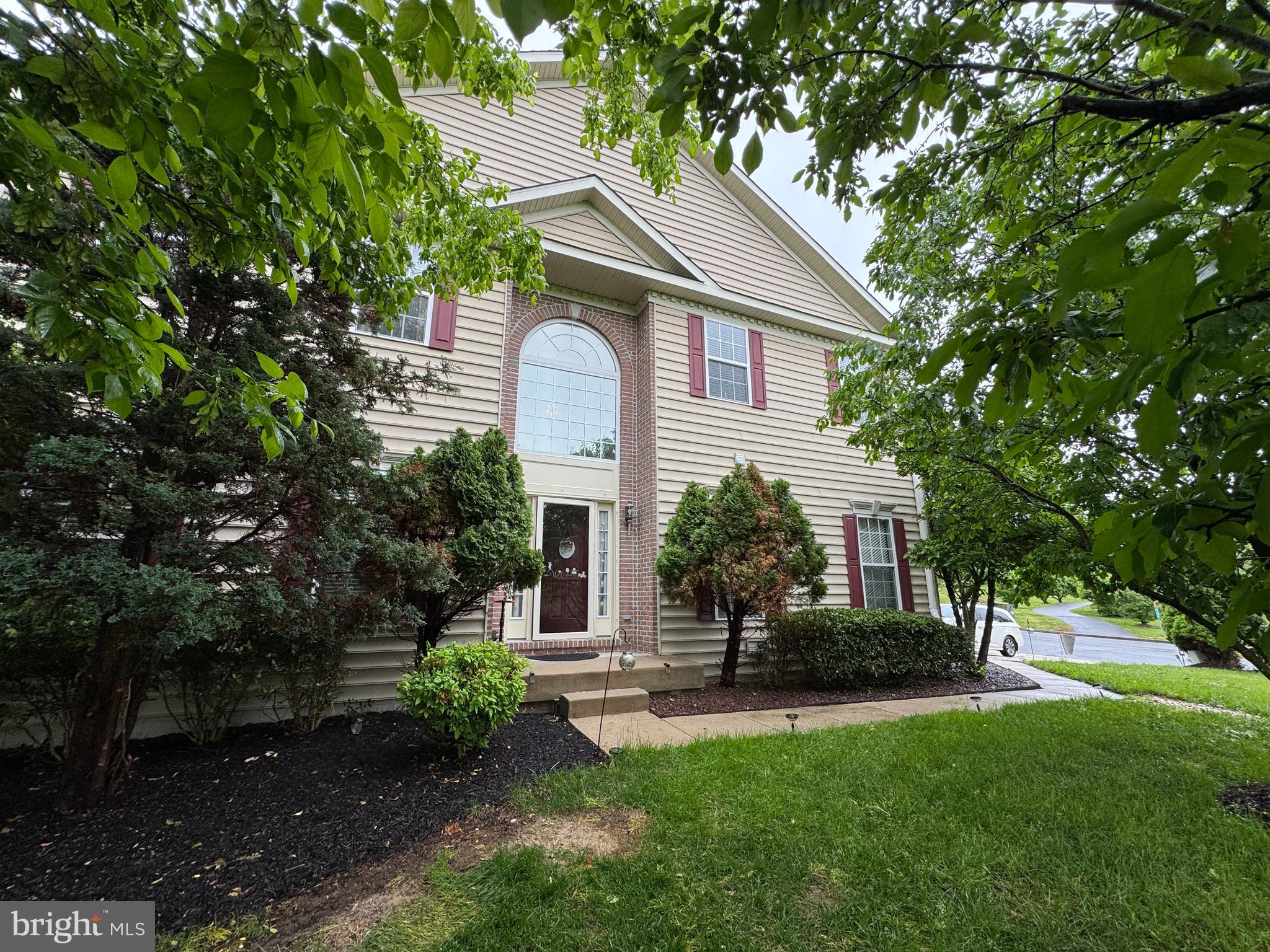 101 RUSTIC COURT