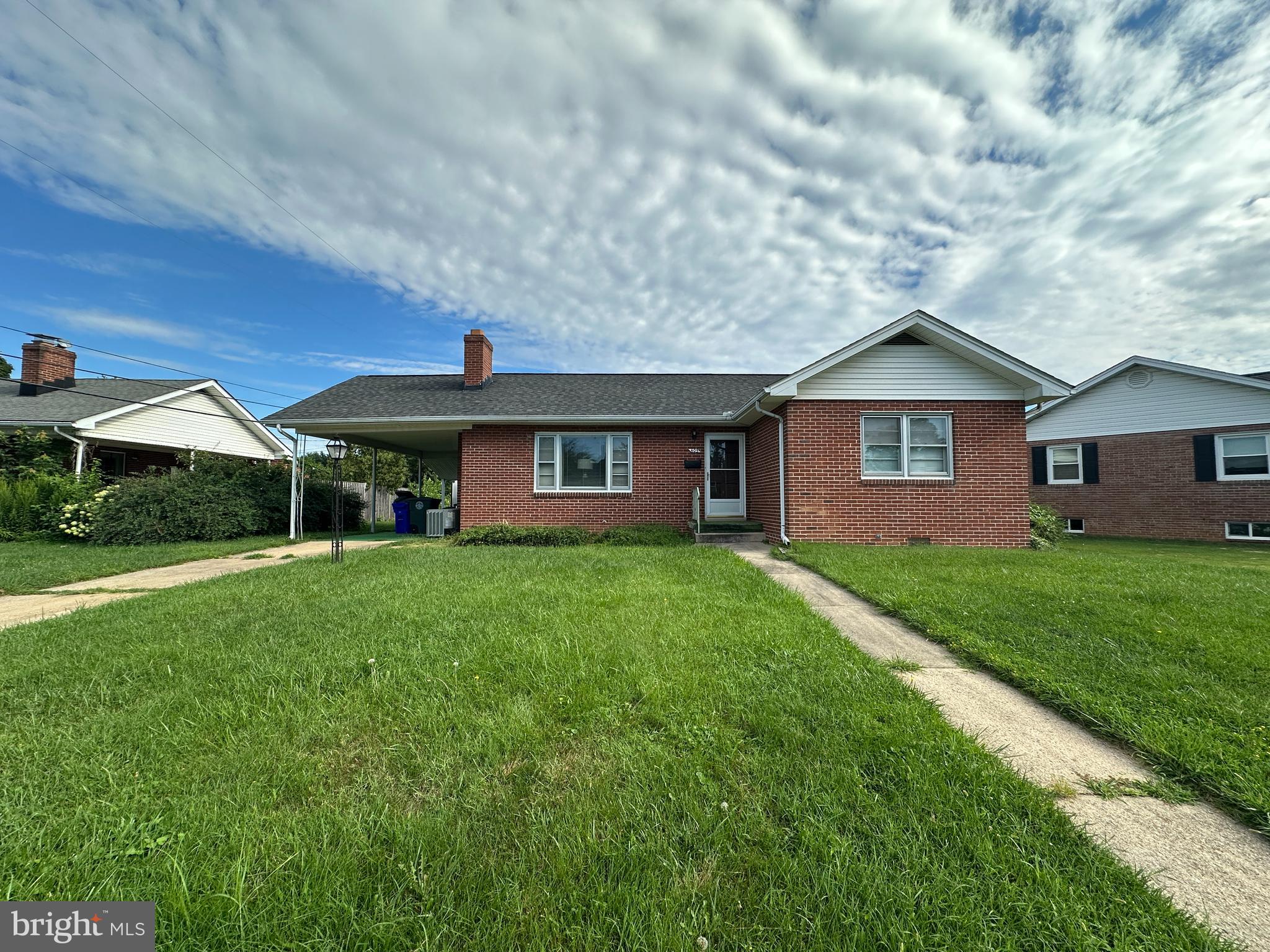405 DELAWARE ROAD