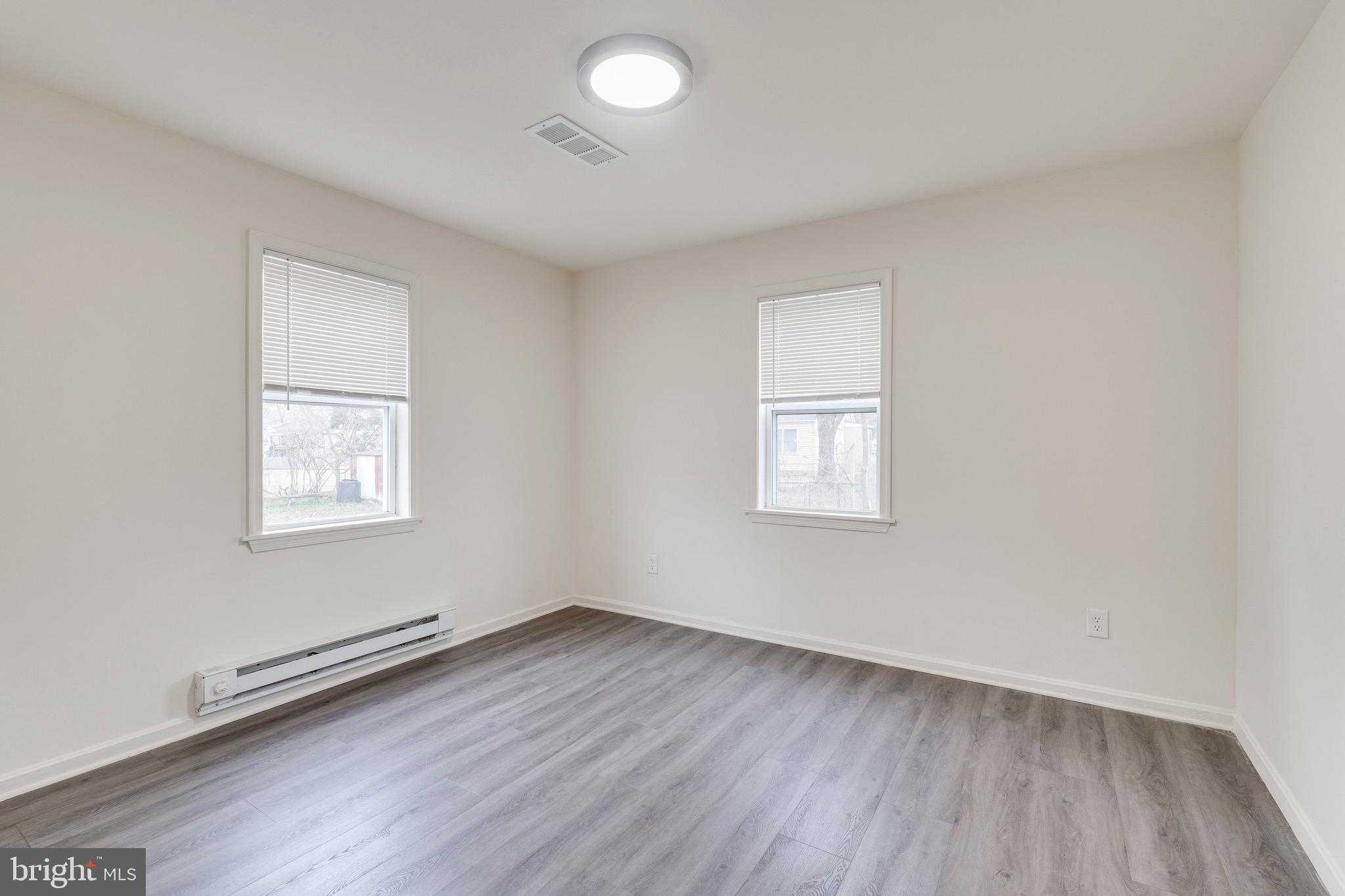 LAKELAND - Residential