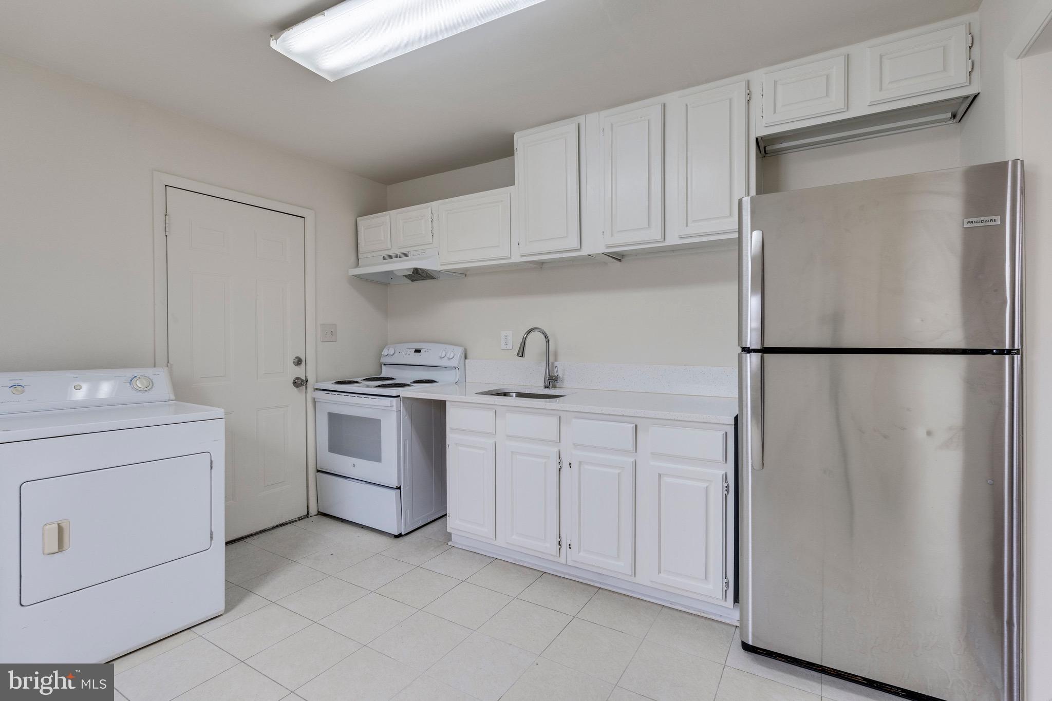 LAKELAND - Residential