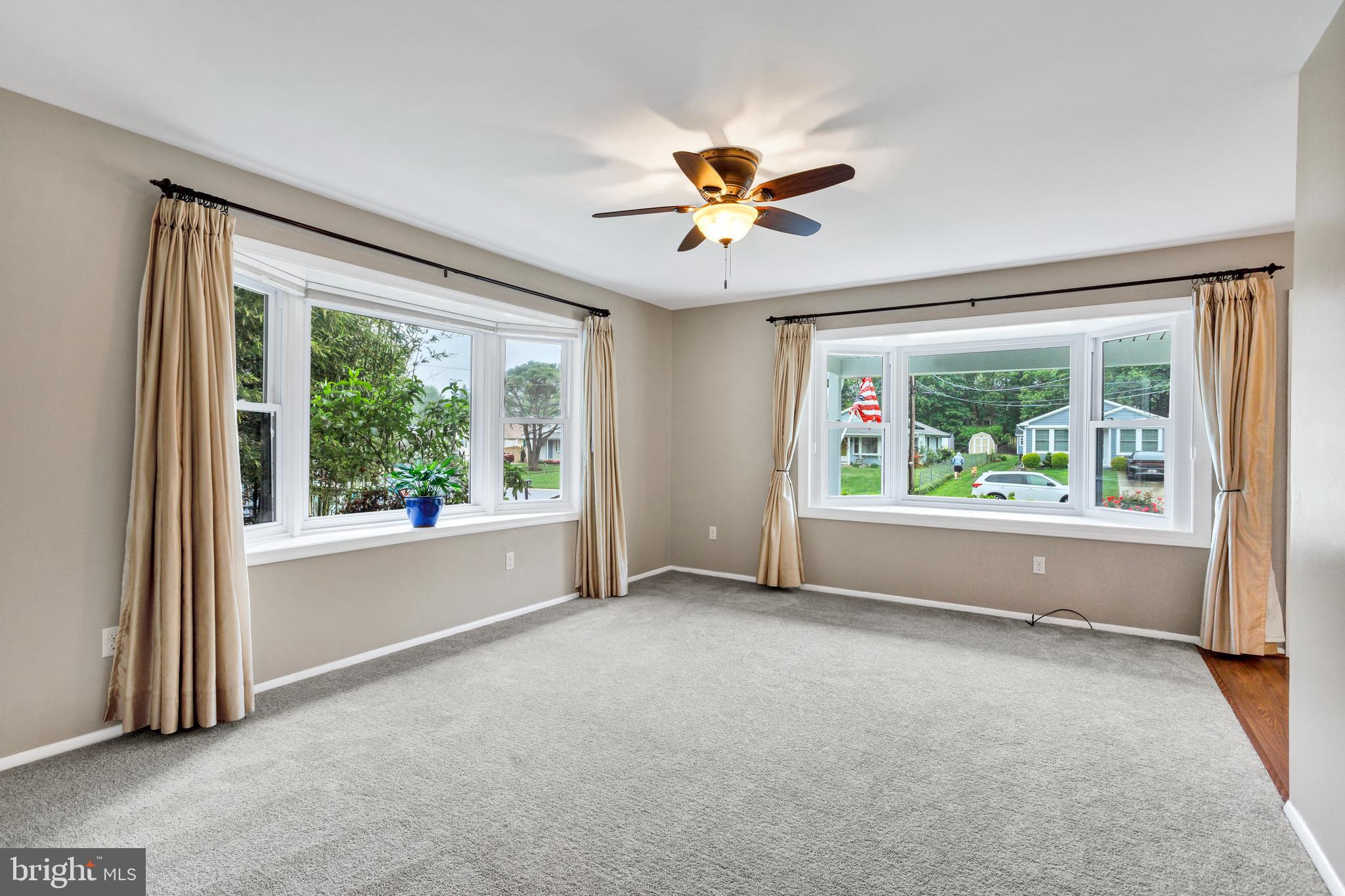 HIGH RIDGE PARK - Residential